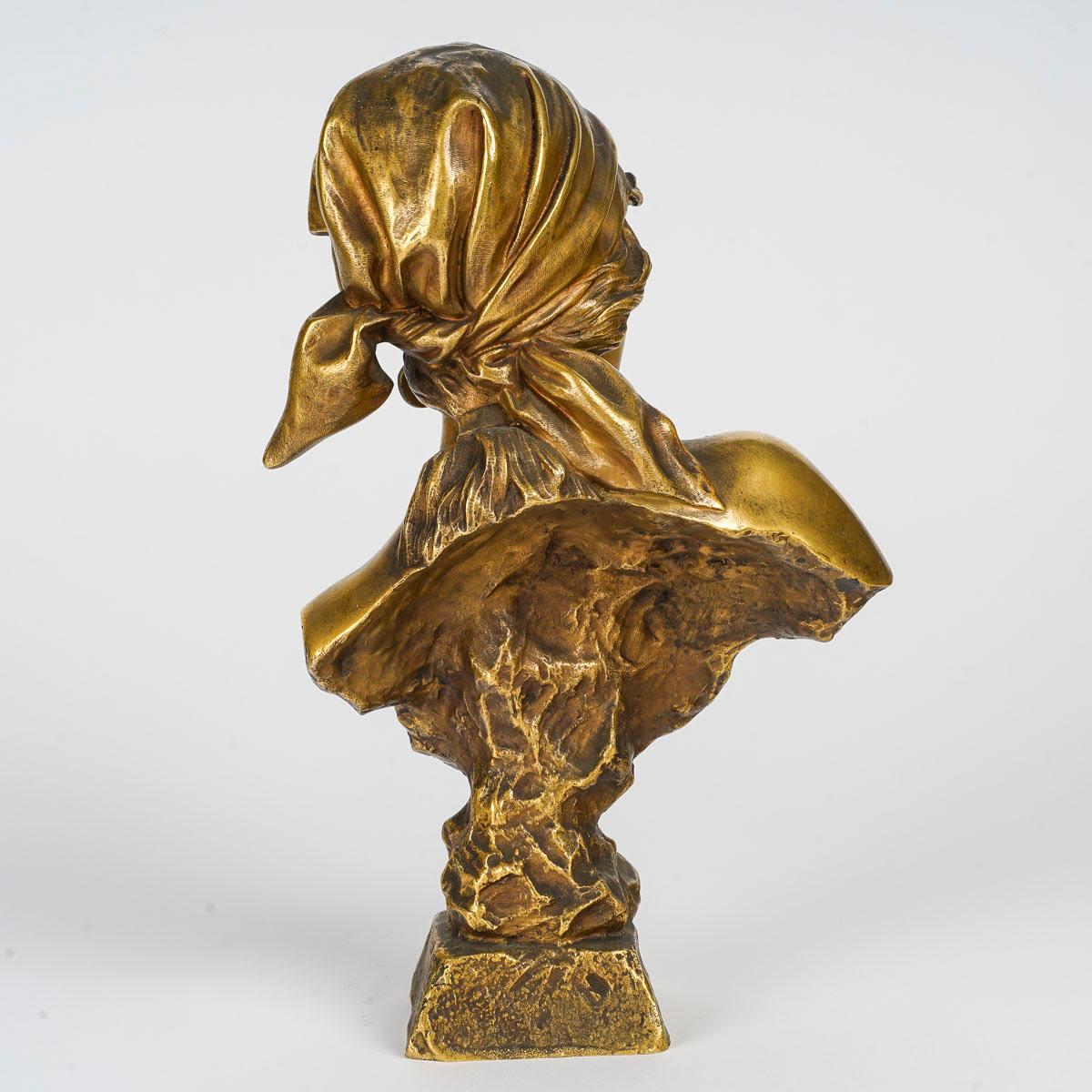 Bronze Sculpture en bronze doré d'Emmanuel Villanis, début du 20e siècle. en vente