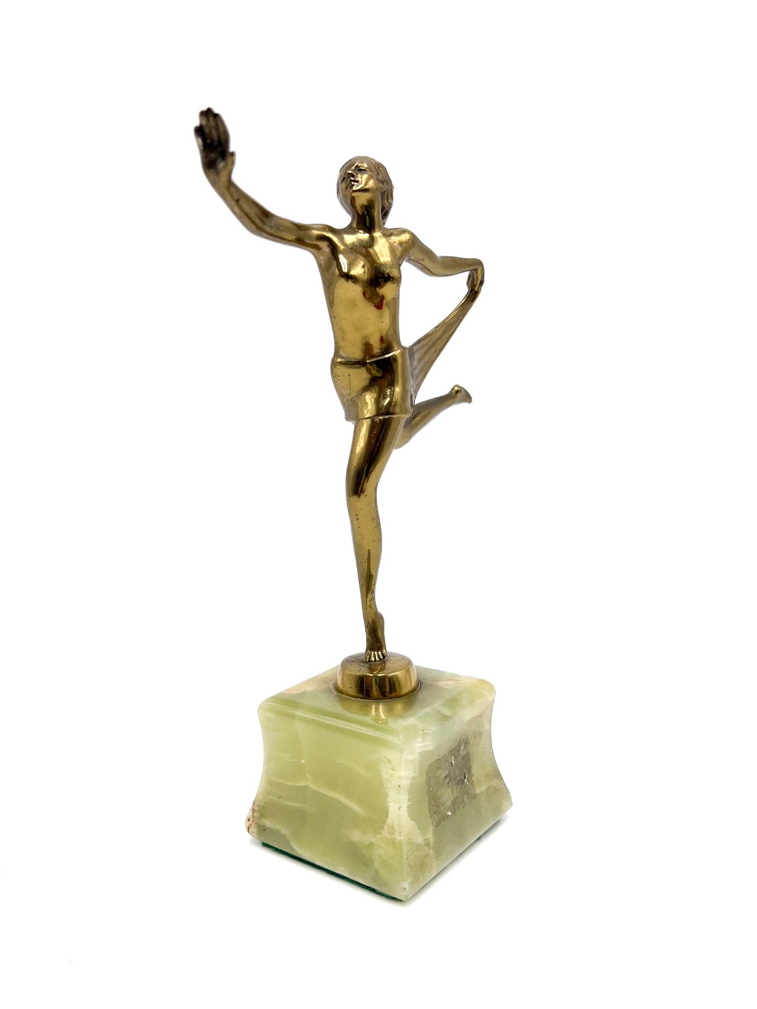 Gilded bronze sculpture and marble base depicting a dancer, made by the sculptor Josef Lorenzl in the early 1900s

Ø cm 14 Ø cm 5 h cm 20

Josef Lorenzl (Austrian 1892 - 1950) was one of the most talented sculptor and ceramist of the designs of