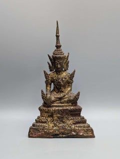 Sculpture en bronze doré représentant un Bouddha assis, Thaïlande, période Rattanakosin