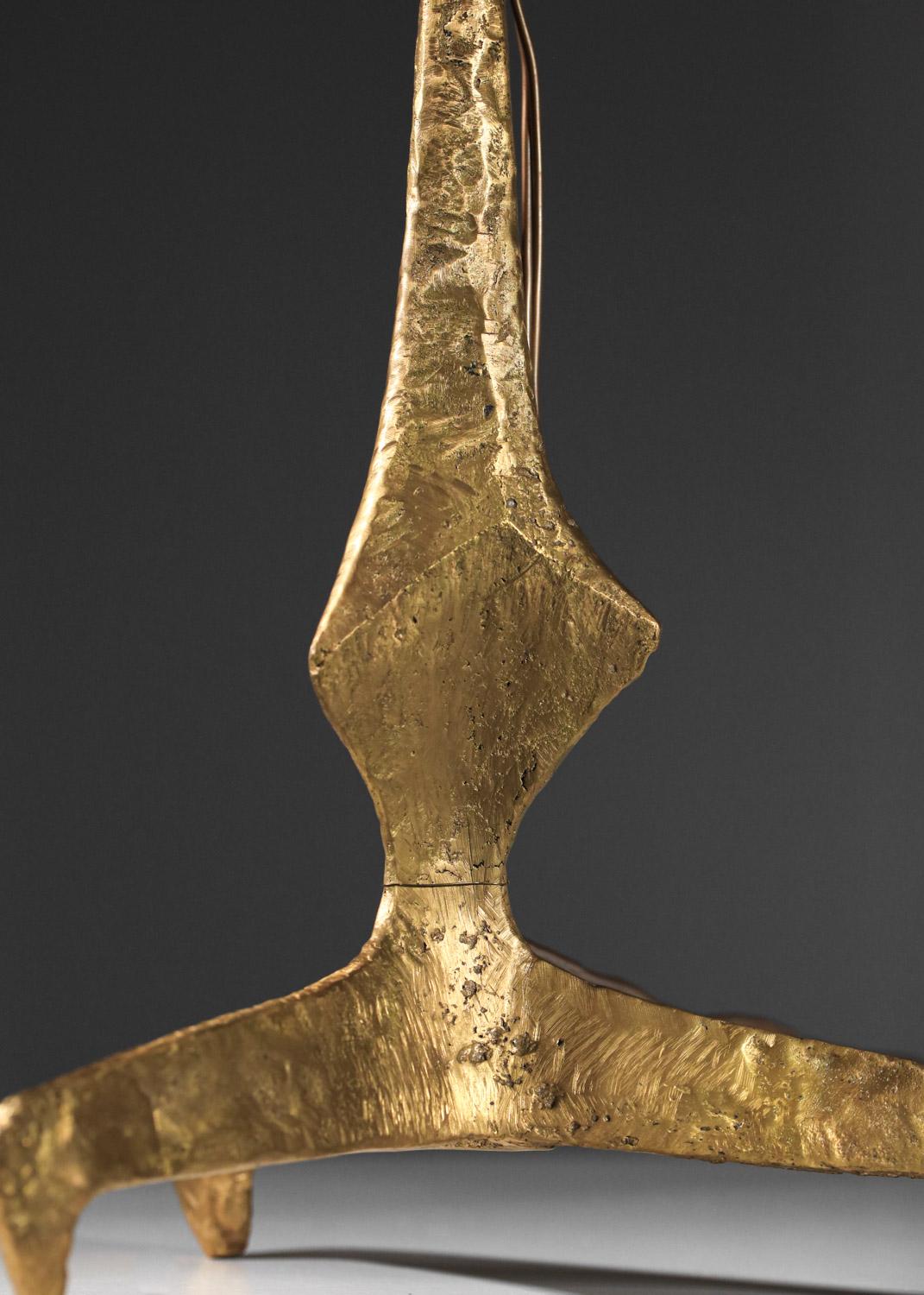 Bronze Lampe de table de style Felix Agostini en forme de tripode  en vente