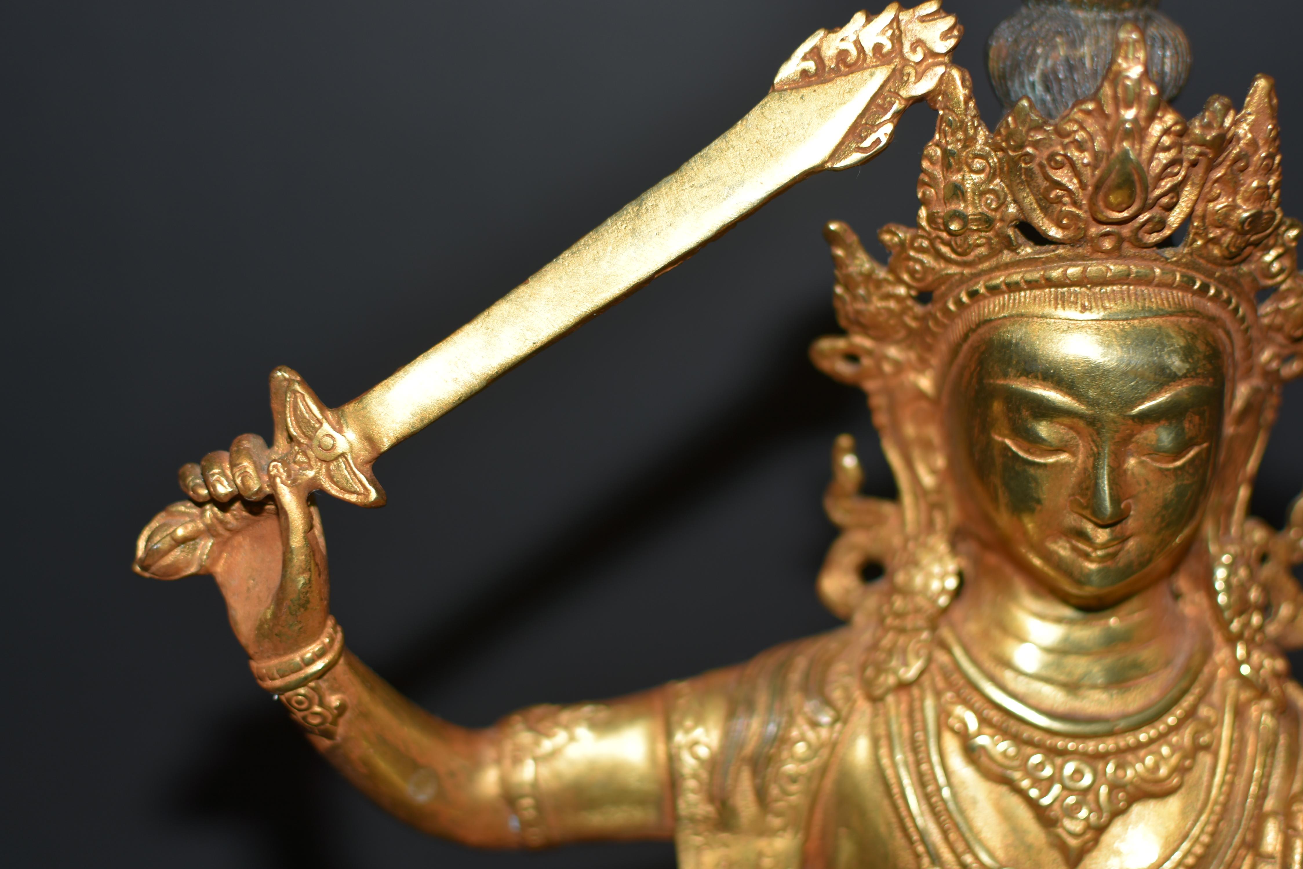 Tibetischer Buddha-Manjushree aus vergoldeter Bronze im Angebot 2