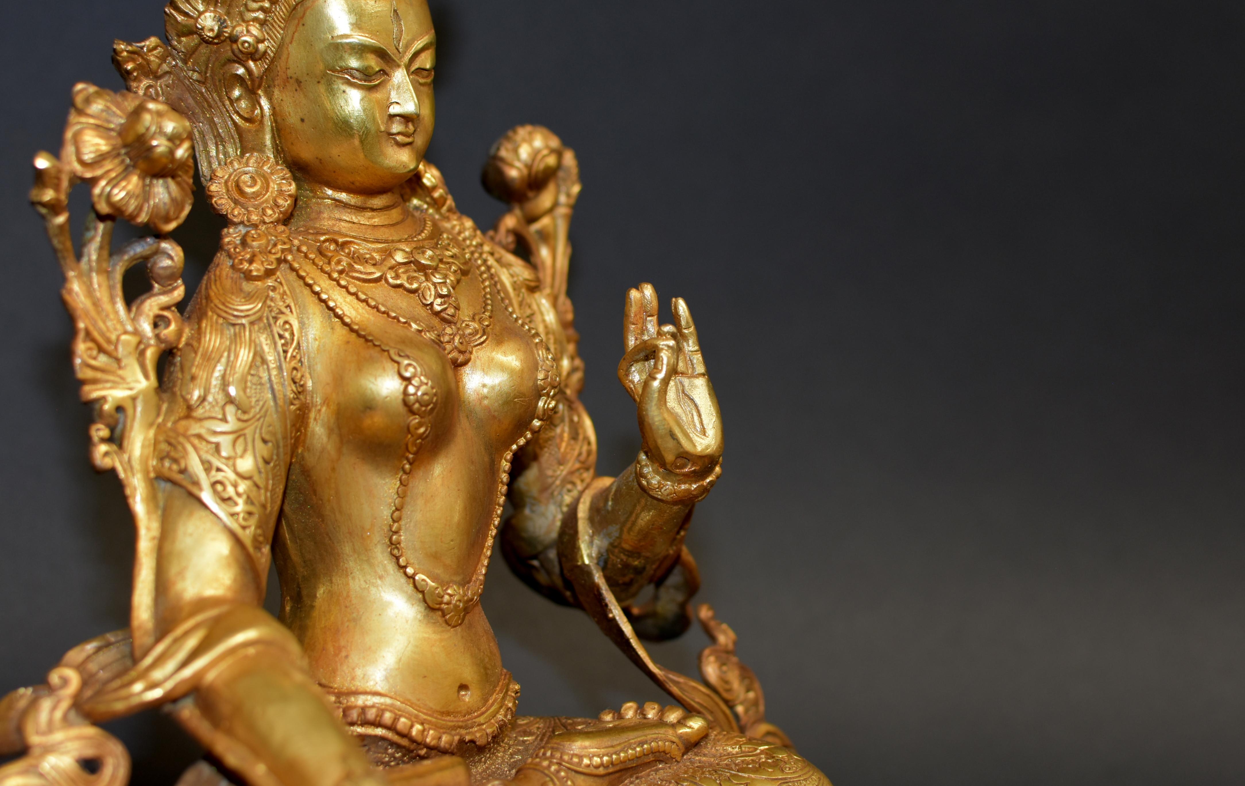 Gilt Bronze Tibetan White Tara In Good Condition In Somis, CA