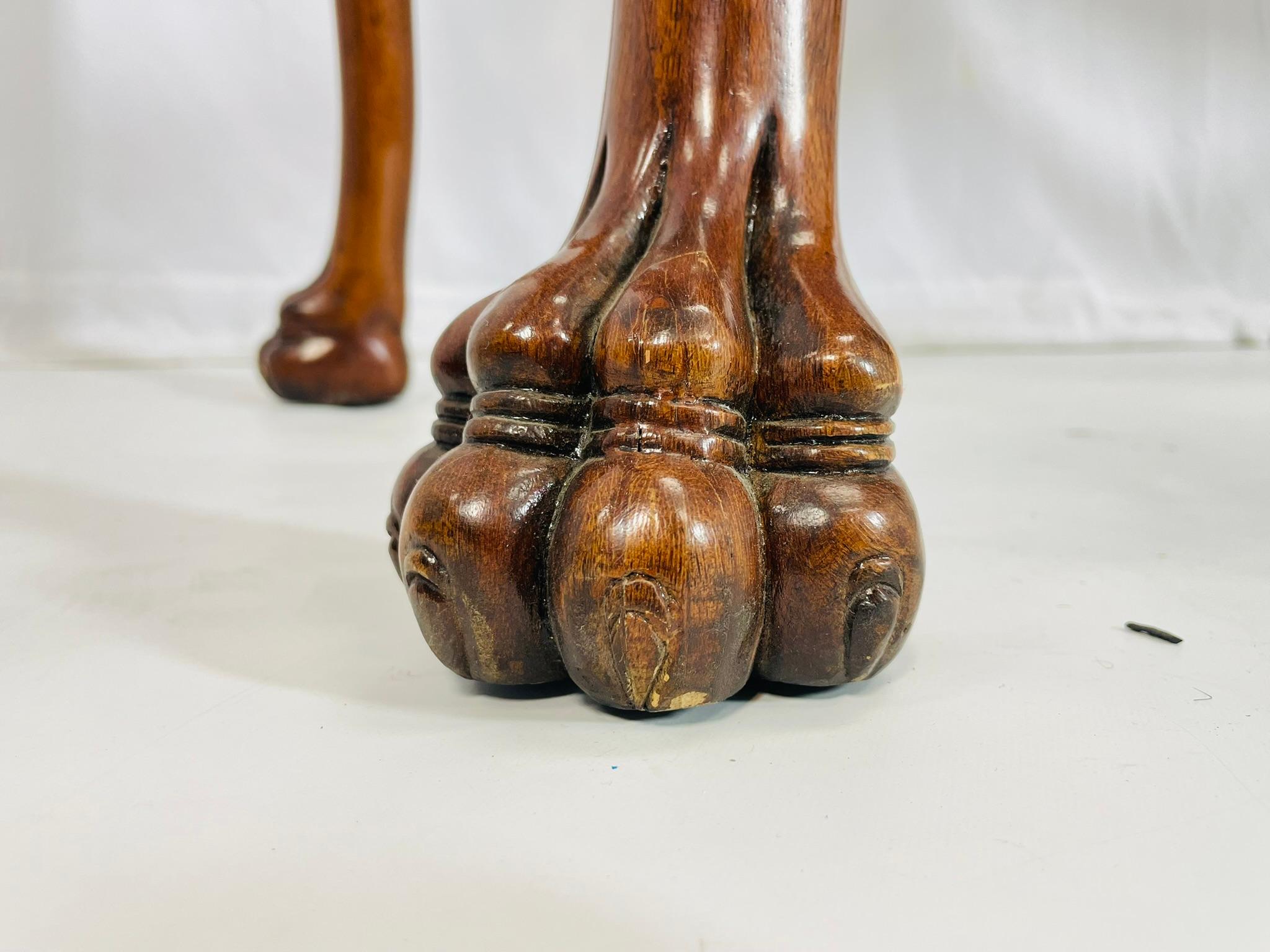 Table console en acajou sculpté et doré par Maitland Smith, style néoclassique en vente 5
