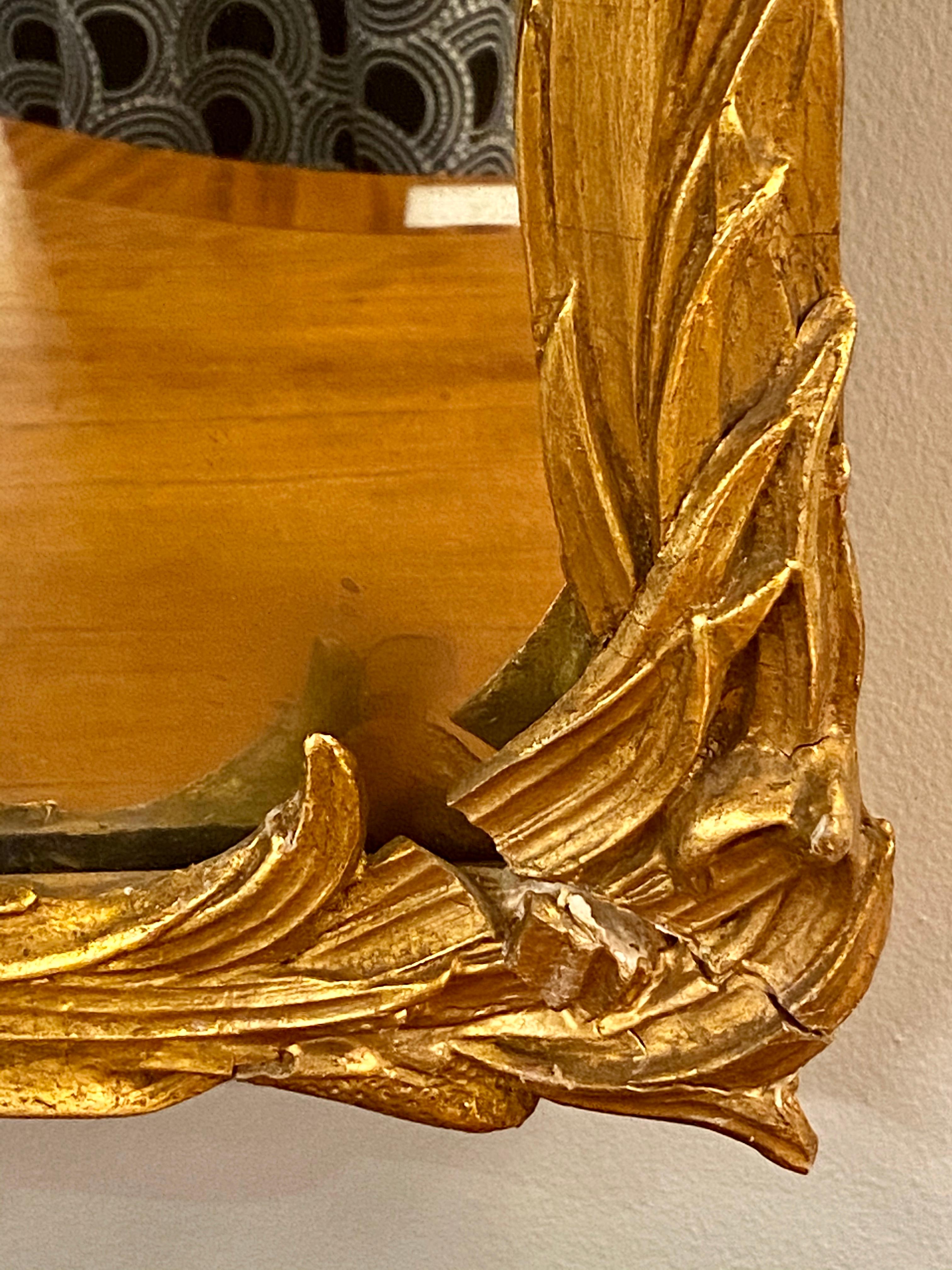 20th Century Gilt Carved Shell Motif Italian Mirror