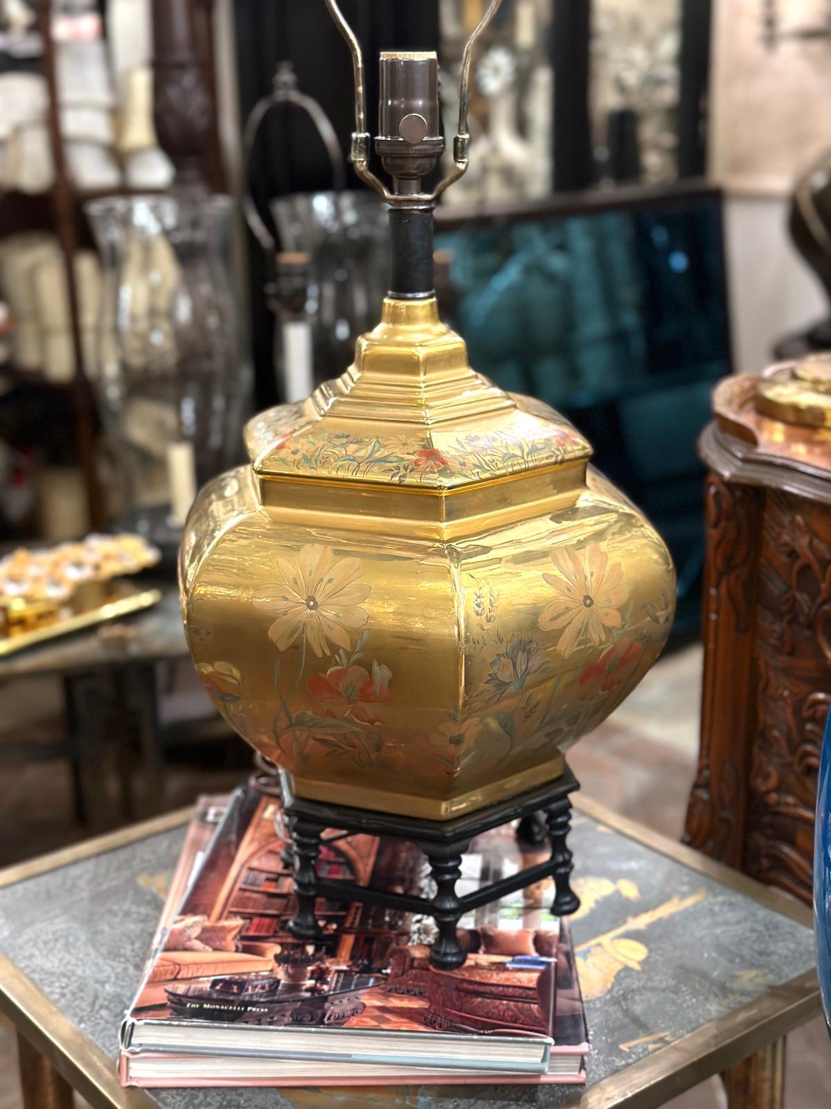Mid-20th Century Gilt Chinoiserie Lamp For Sale