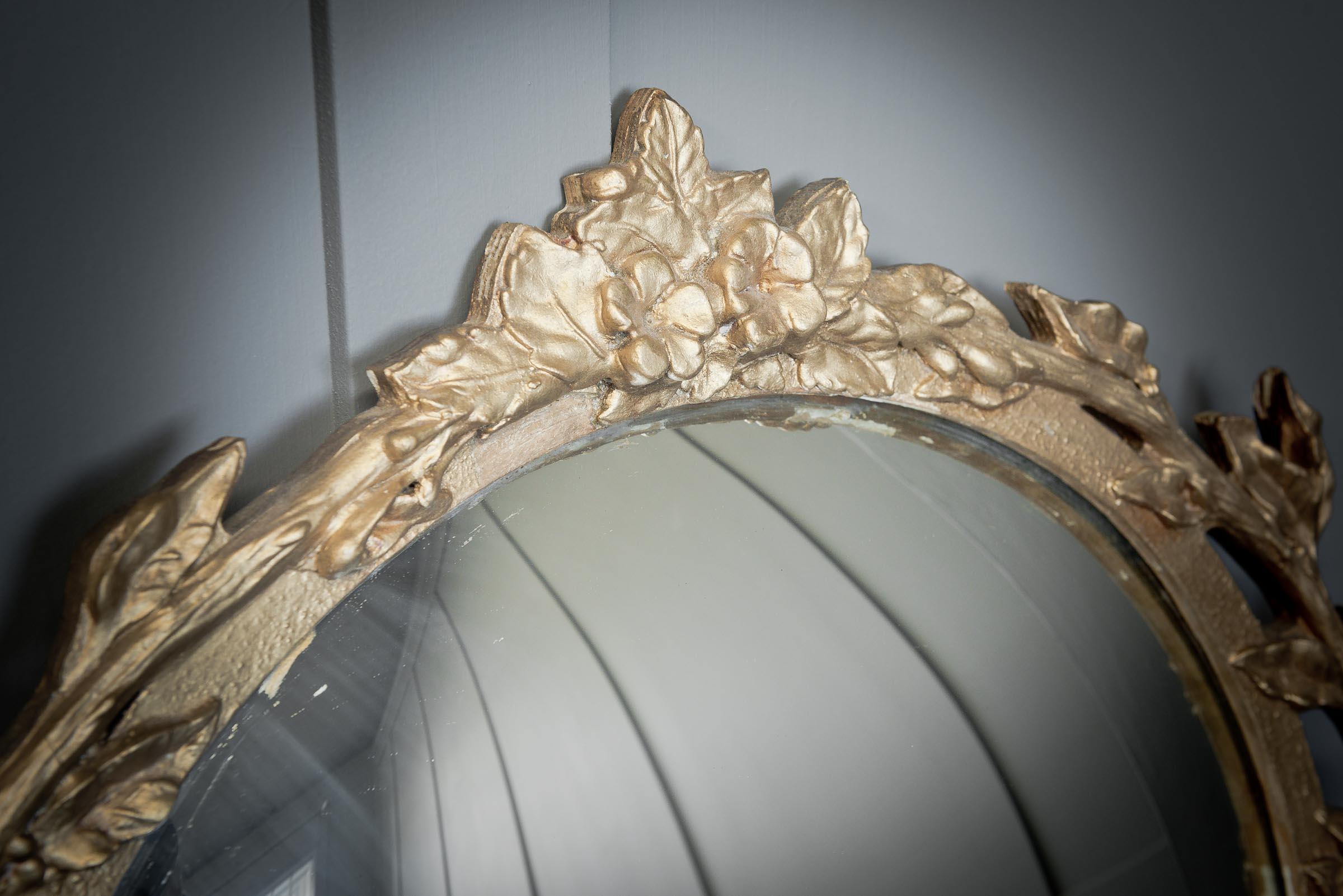 Gilt Convex Mirror 'Laurel Ring Detail' In Good Condition For Sale In Alton, GB