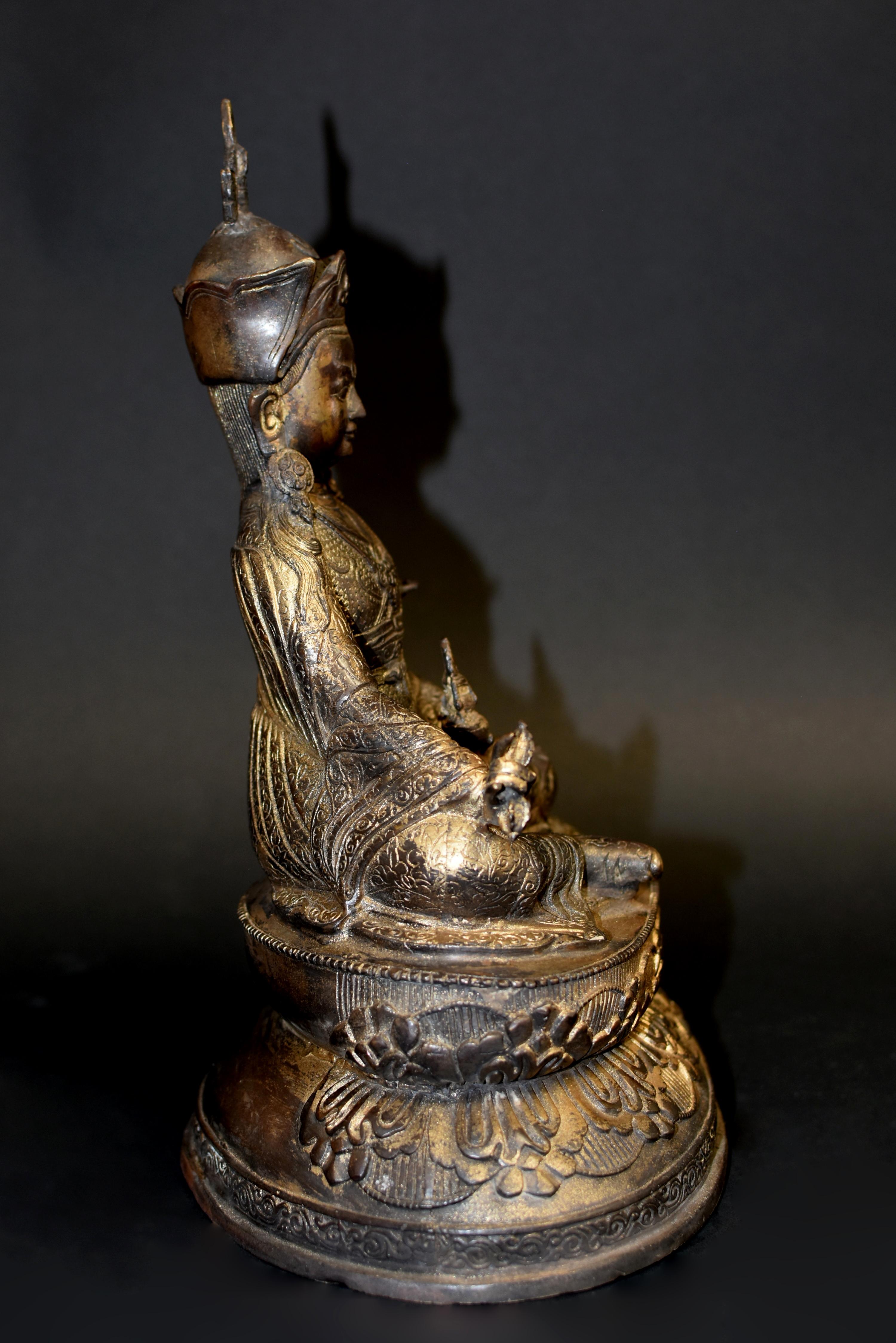 Gilt Copper Tibetan Statue of Teacher Padma Sambhav For Sale 8