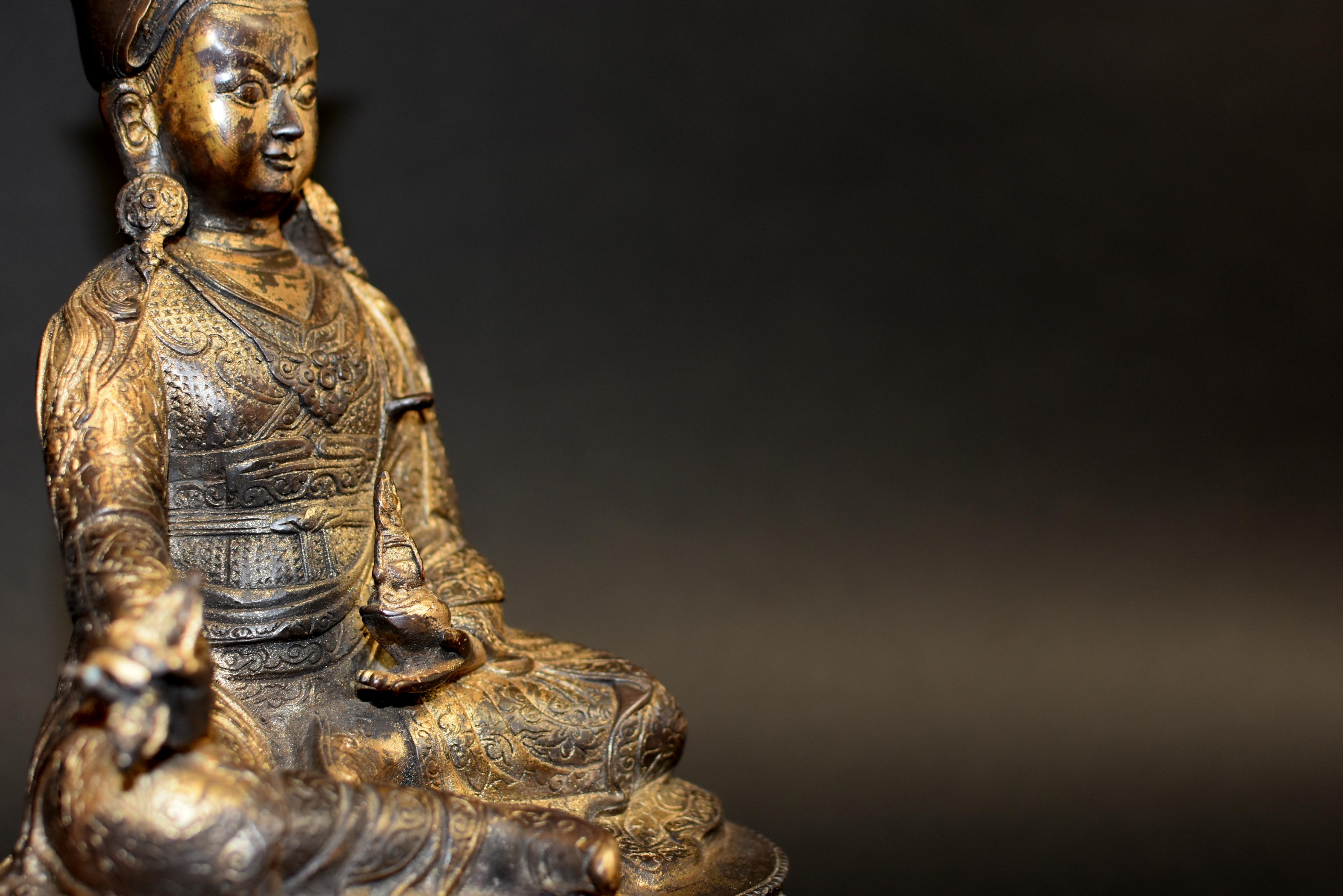 Gilt Copper Tibetan Statue of Teacher Padma Sambhav For Sale 9