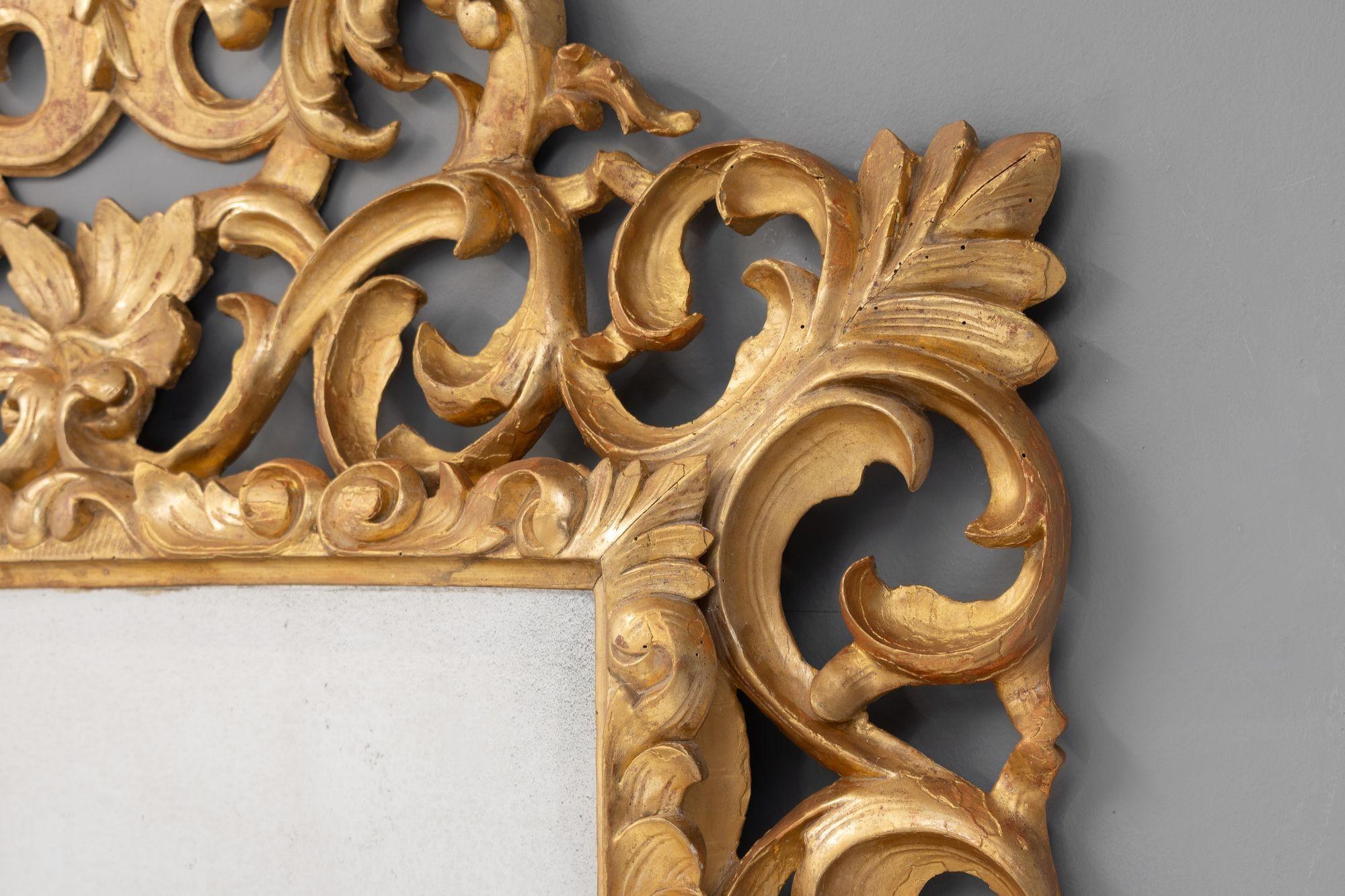 Gilt Cushion Framed Mirror In Good Condition For Sale In London, England
