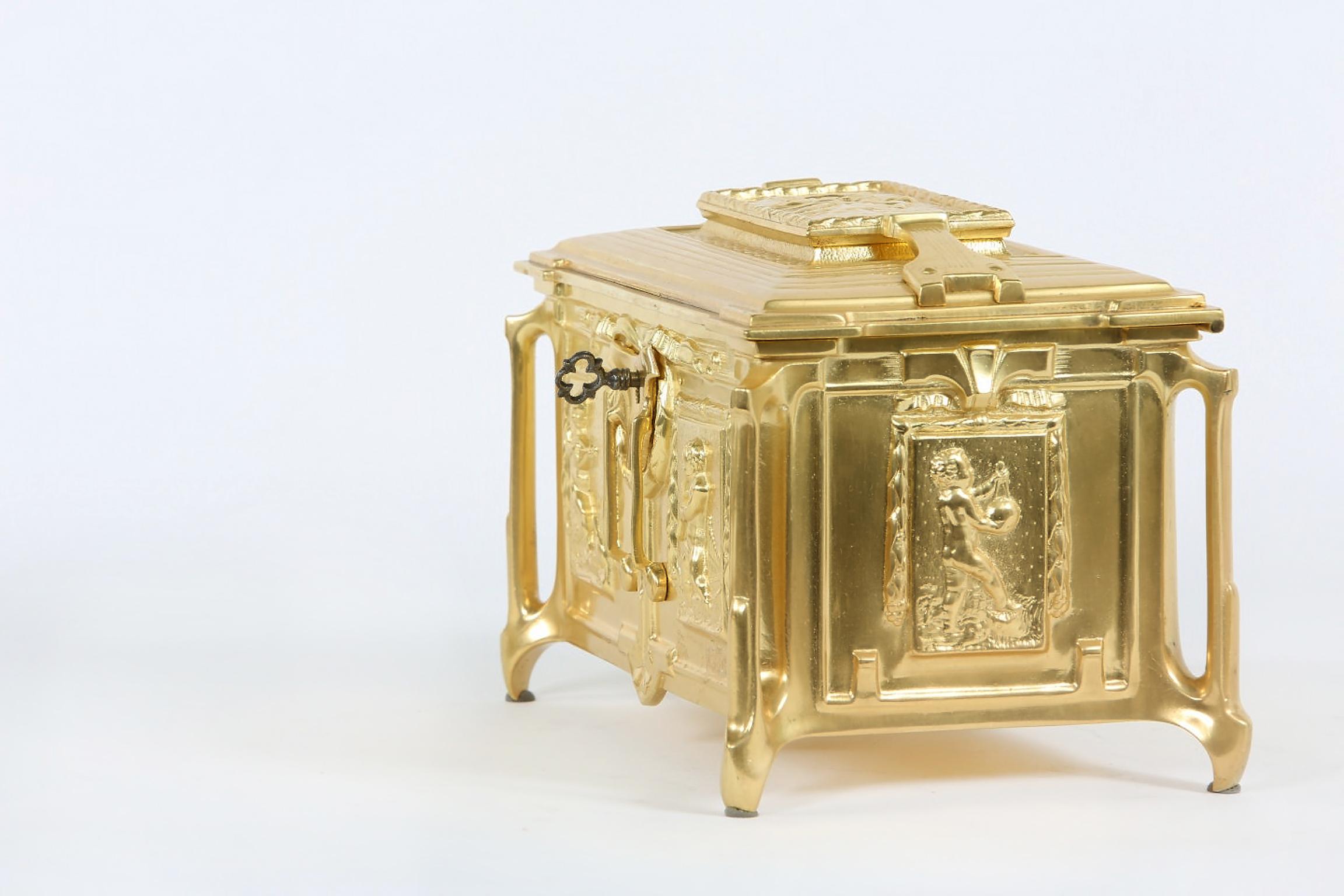 20th Century Gilt Dore Bronze Metal Footed Covered Box