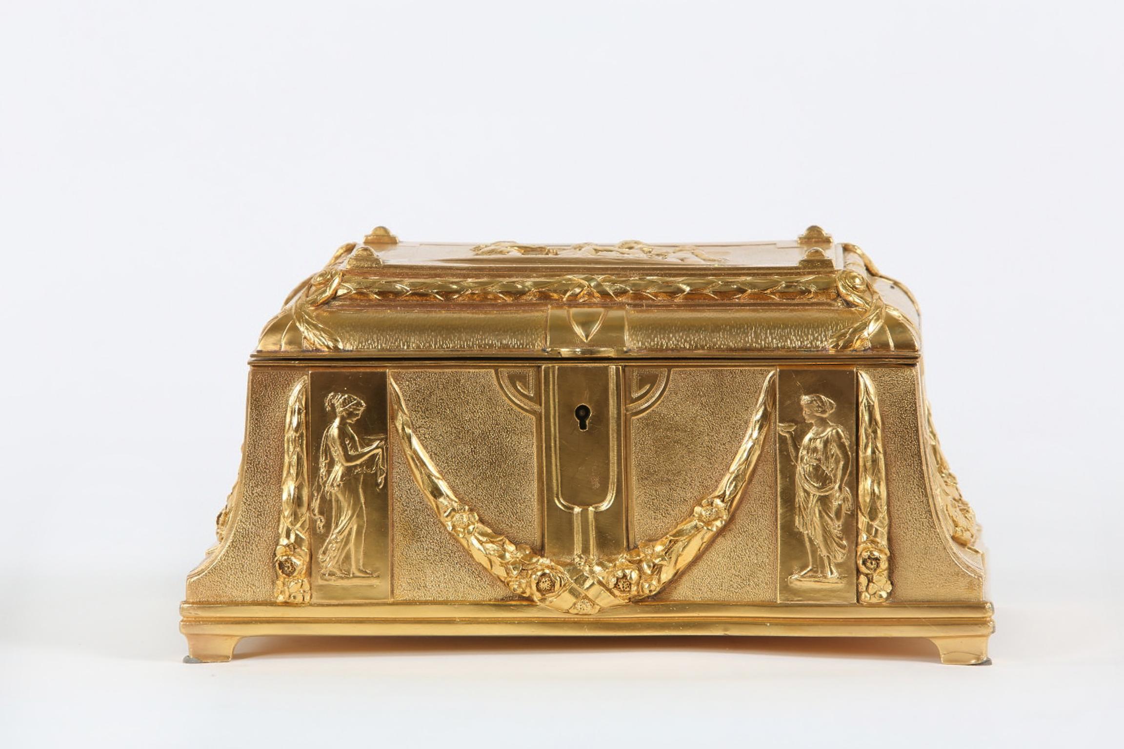 French Gilt Doré Bronze Metal Footed Covered Decorated Box