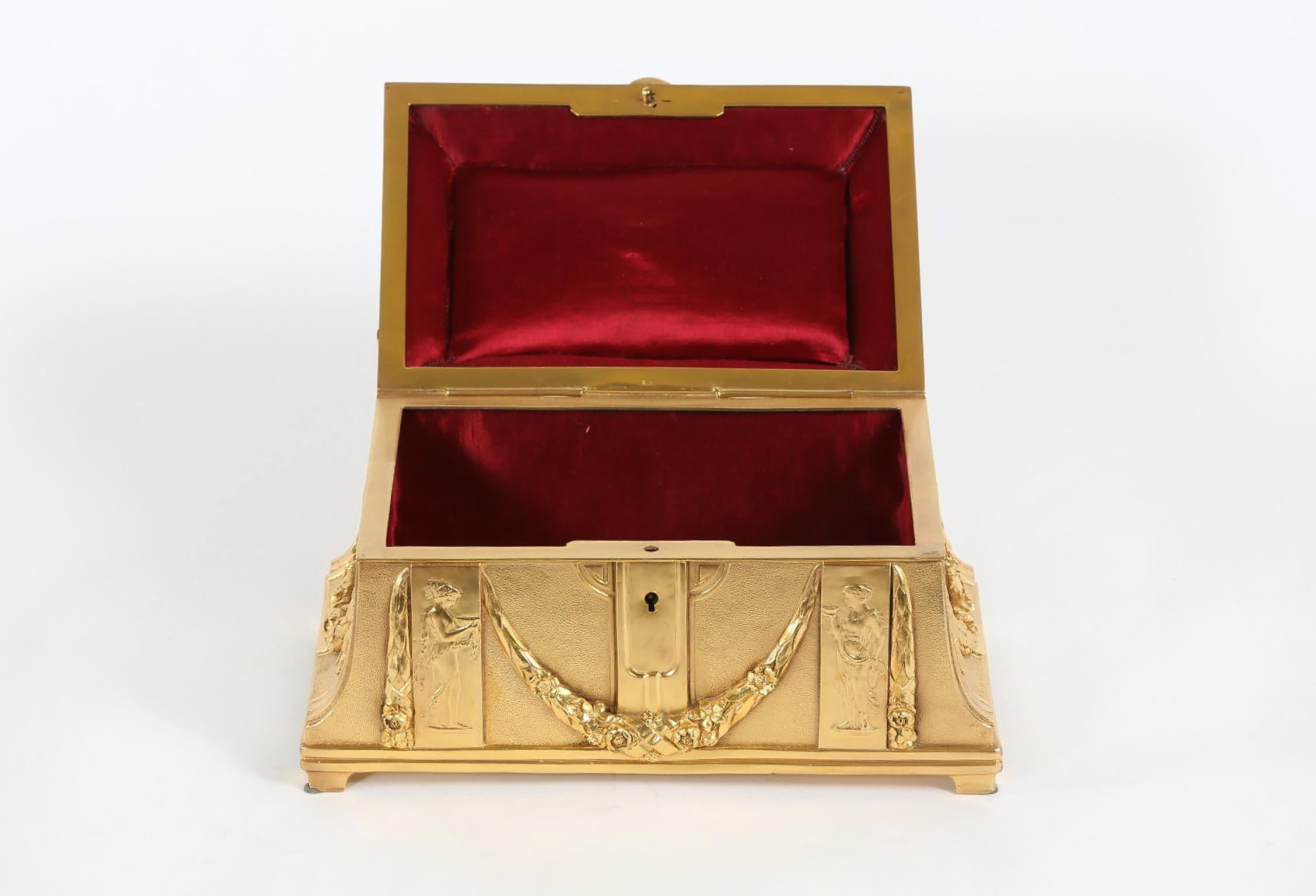 20th Century Gilt Doré Bronze Metal Footed Covered Decorated Box