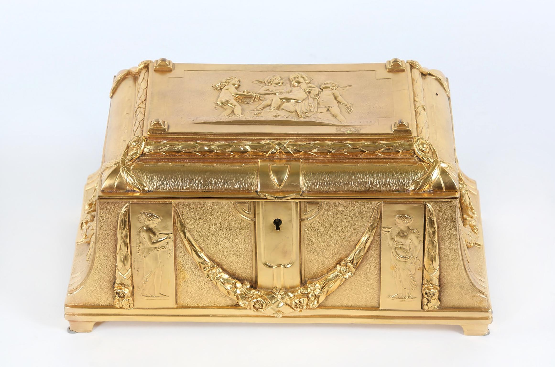 Gilt Doré Bronze Metal Footed Covered Decorated Box 3