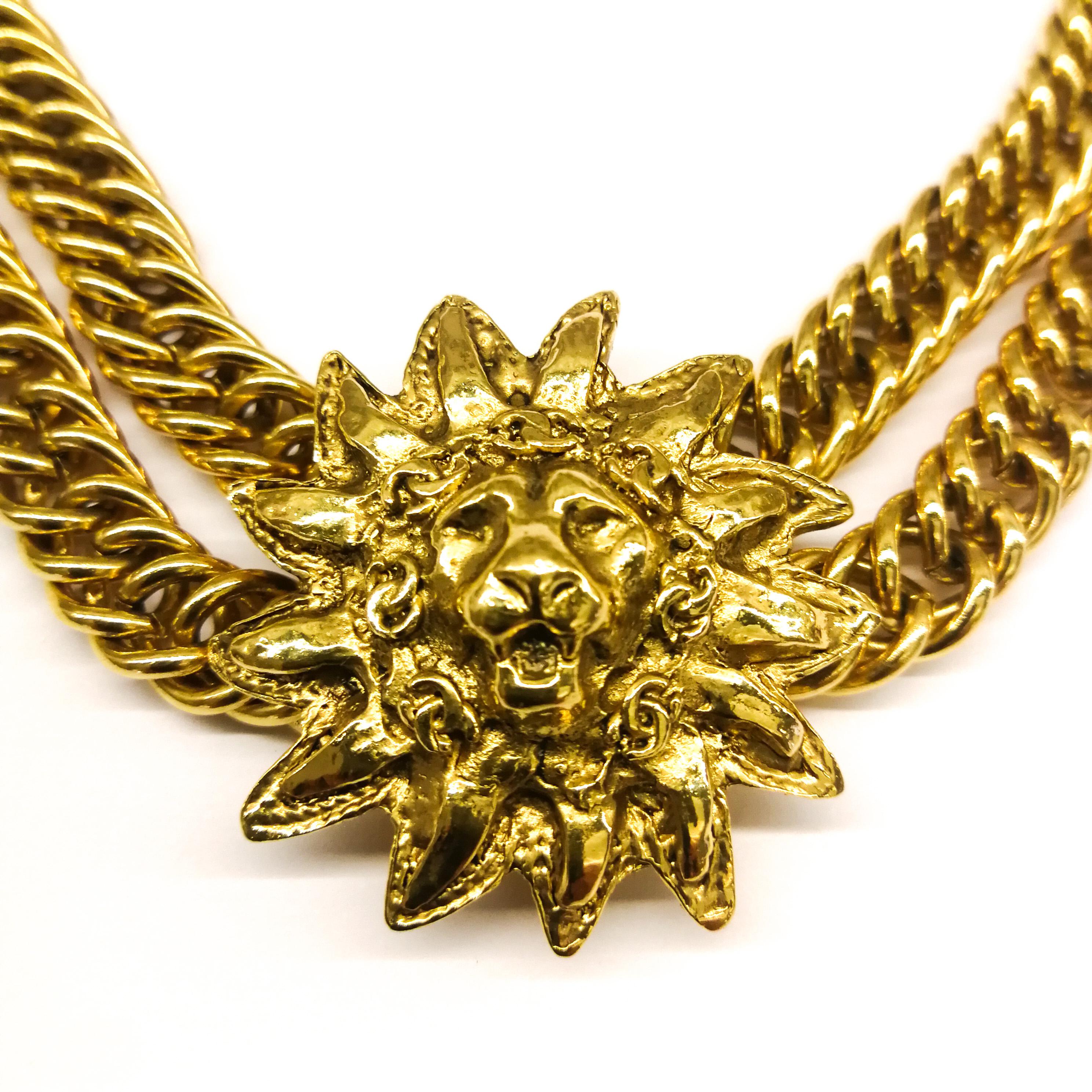 Baroque Gilt double row chain necklace, with iconic 'lion head' motif , Chanel, 1980s