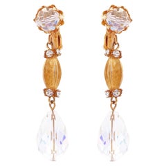 Boucles d'oreilles pendantes Aurora Borealis en cristal doré et facetté par Vendome, années 1960