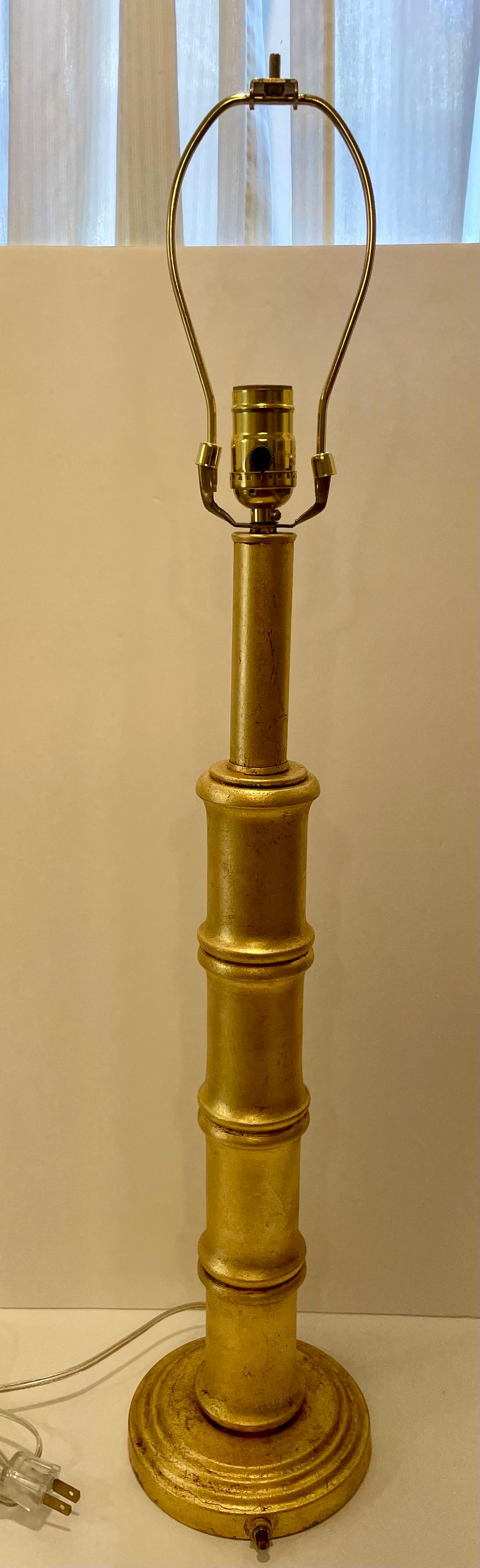 Hollywood Regency Lampada in bambù finto dorato in vendita
