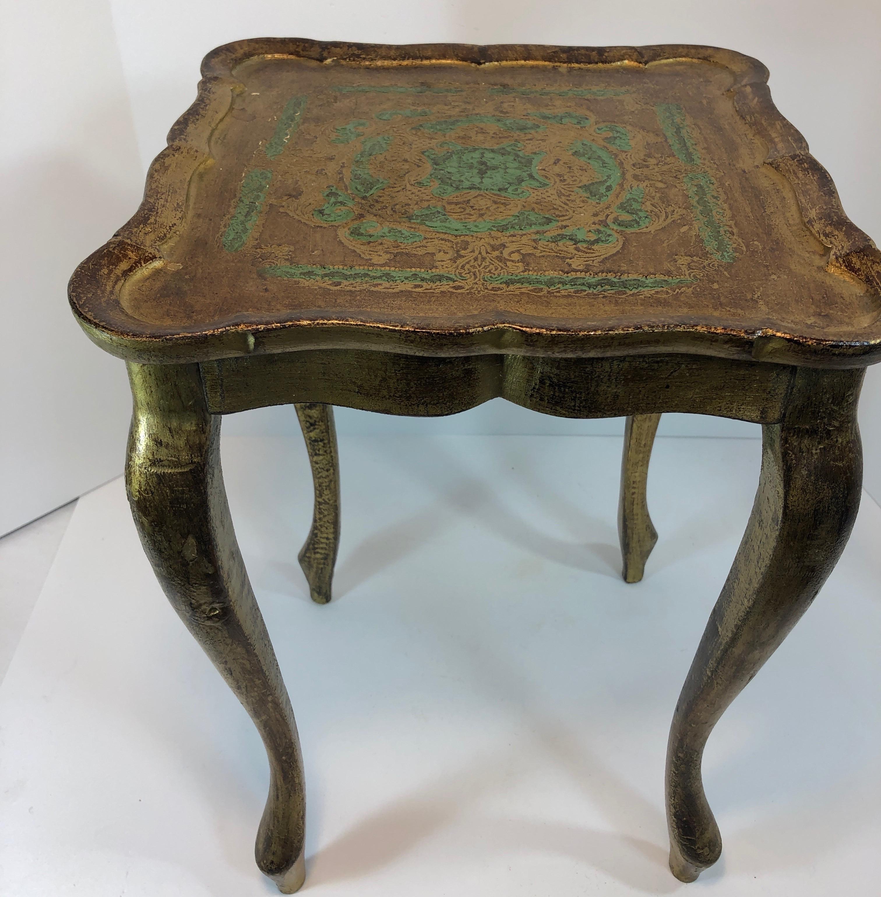 Gilt Finish Florentine Side Table In Good Condition In New York, NY