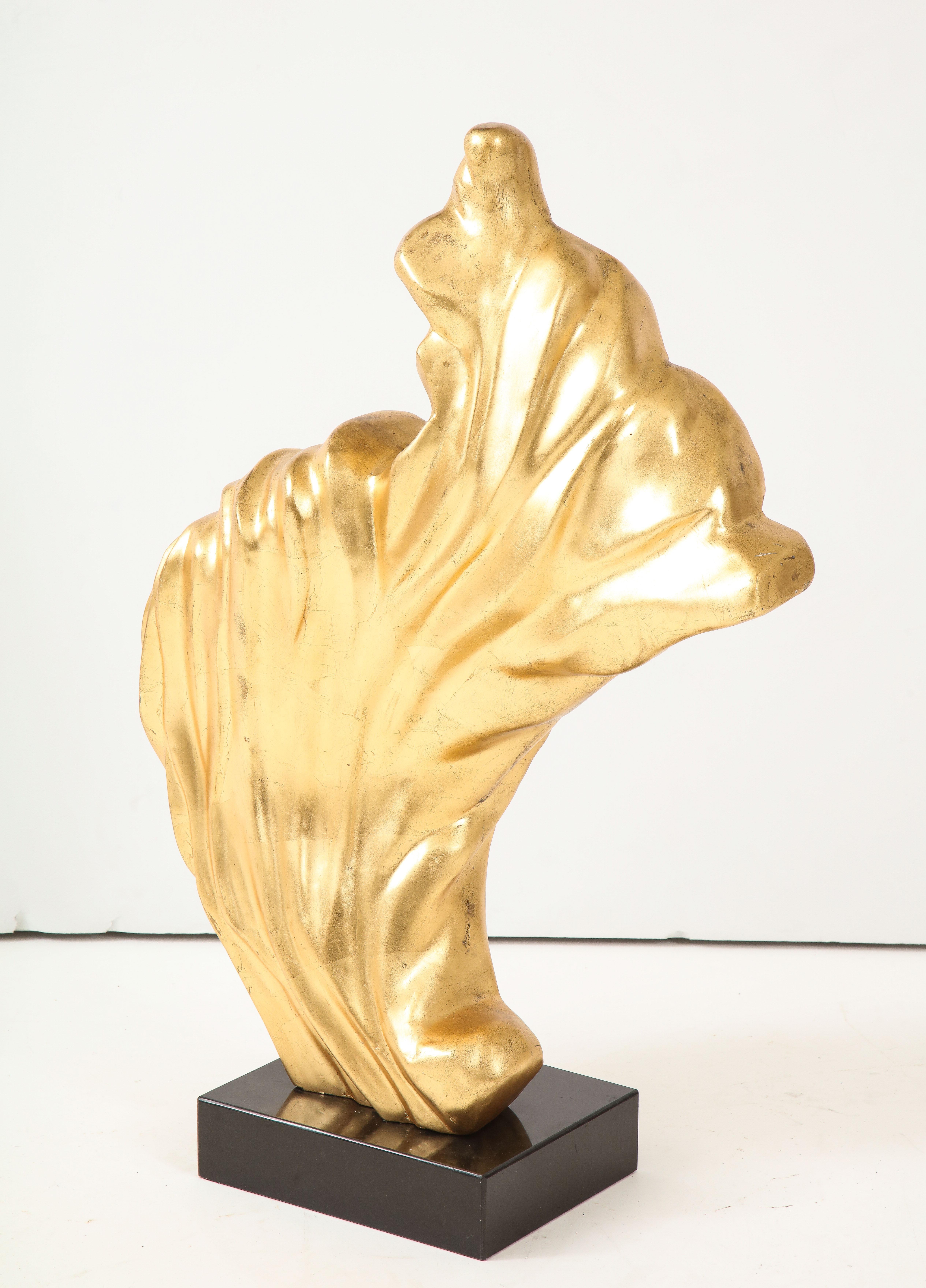 Sculpture à flamme dorée du 20e siècle en vente 2