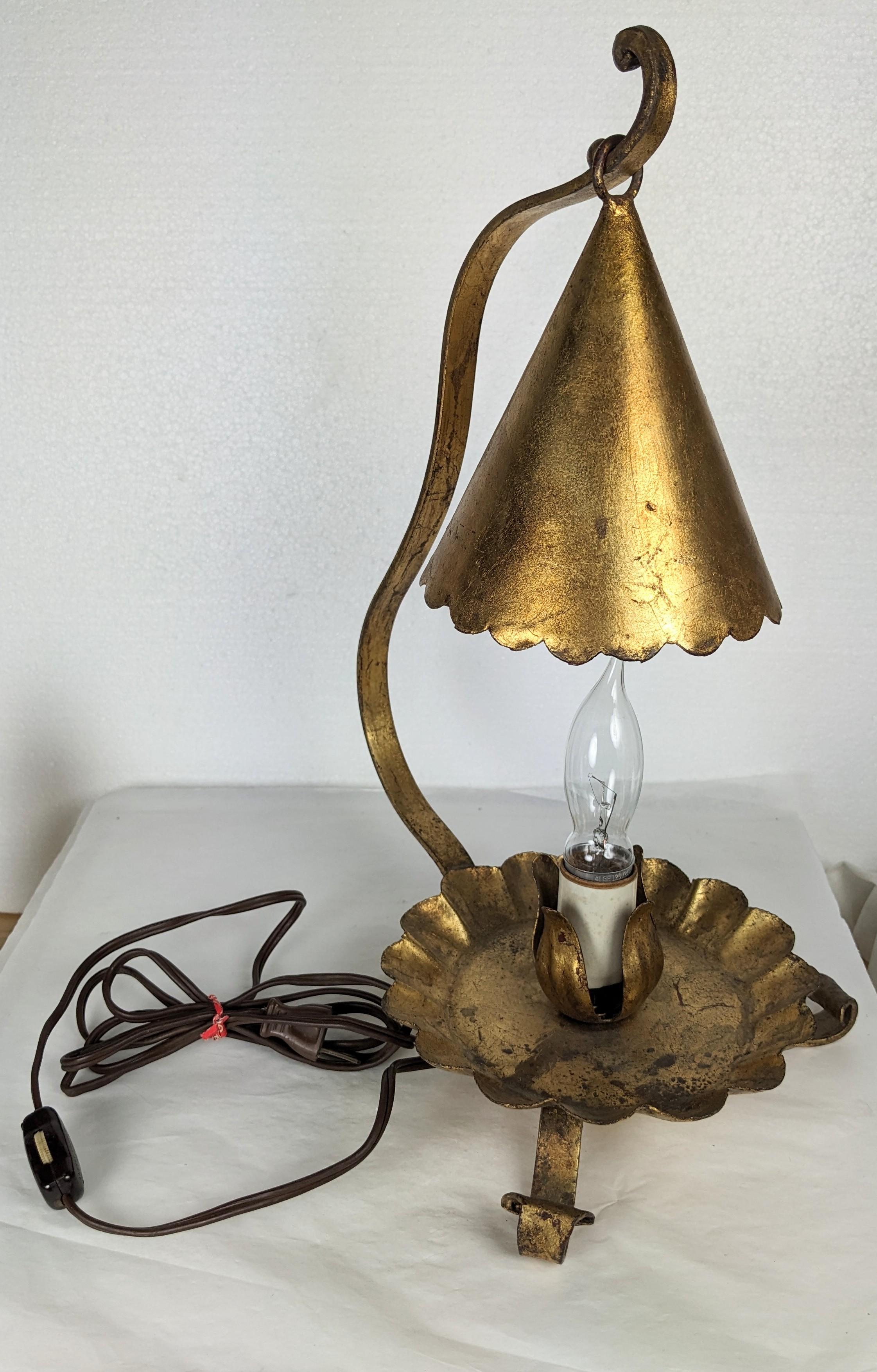 Lampe éteignoir à bougie Florentine dorée en vente 1