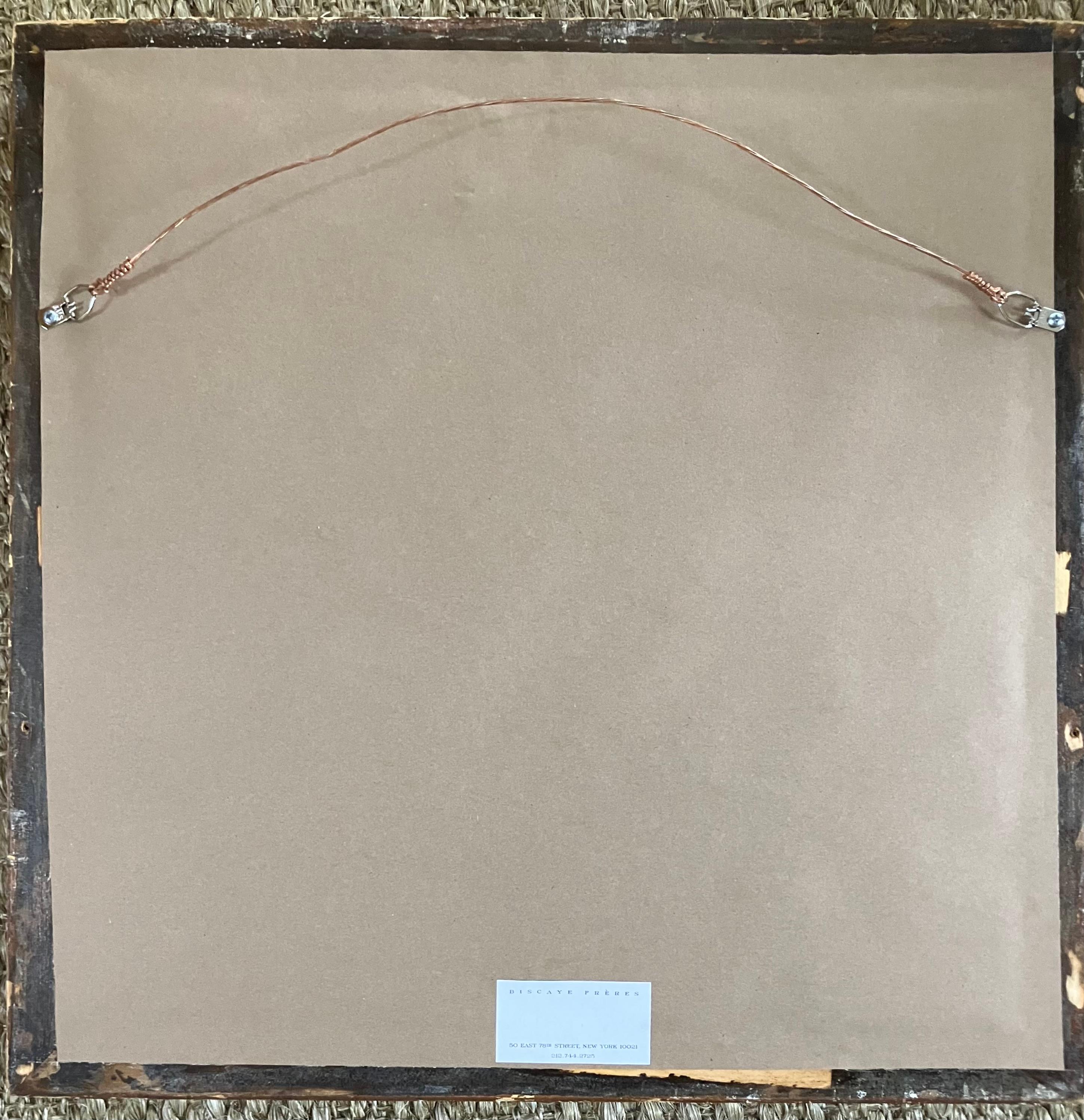 Gilt Frame Round Mirror In Good Condition For Sale In New York, NY