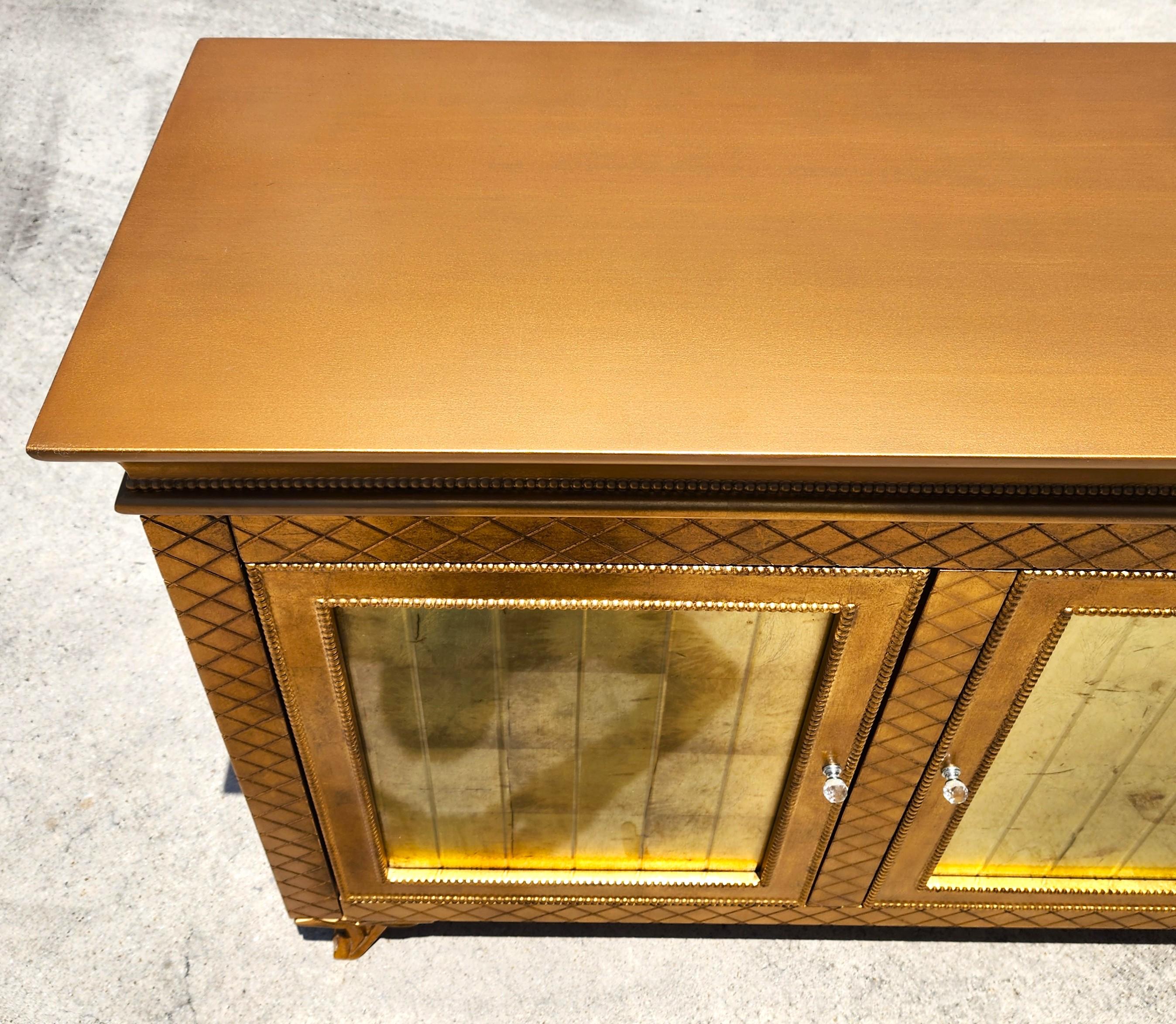 Buffet Foglia d'oro dorato Credenza Bar Cabinet Custom MADE 95 in vendita 2