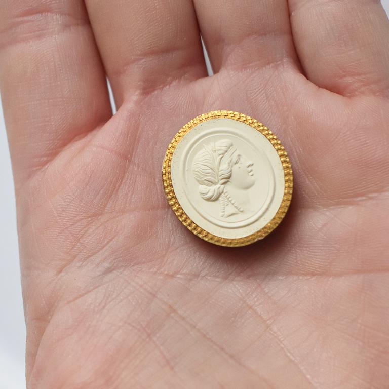 Gilt Grand Tour Plaster Intaglio Tassie Seal with Proserpina Bust, 19th Century In Good Condition In Oklahoma City, OK