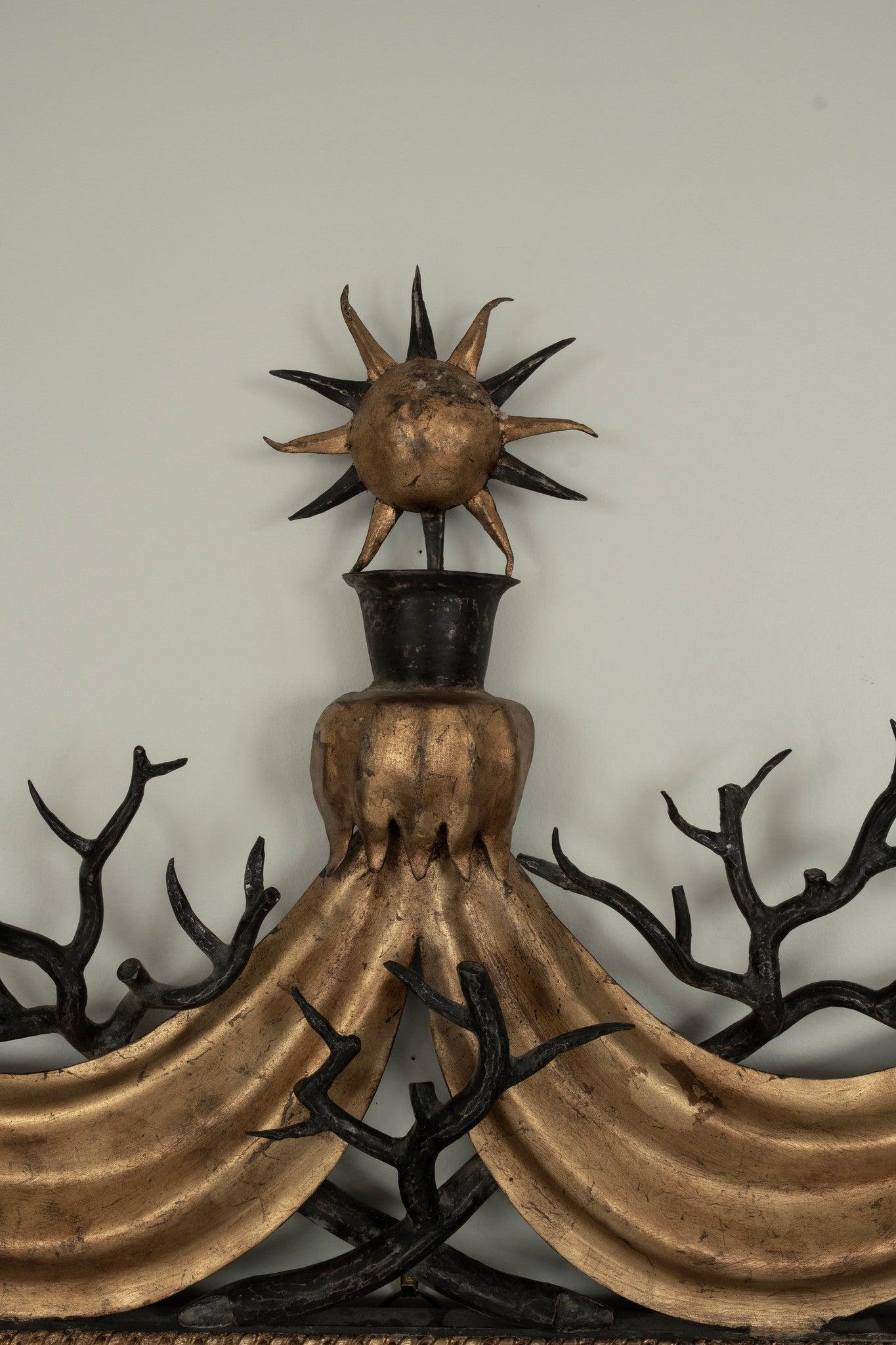 Miroir Branch Swag et Sun Gilt Iron à la manière de Gilbert Poillerat en vente 4