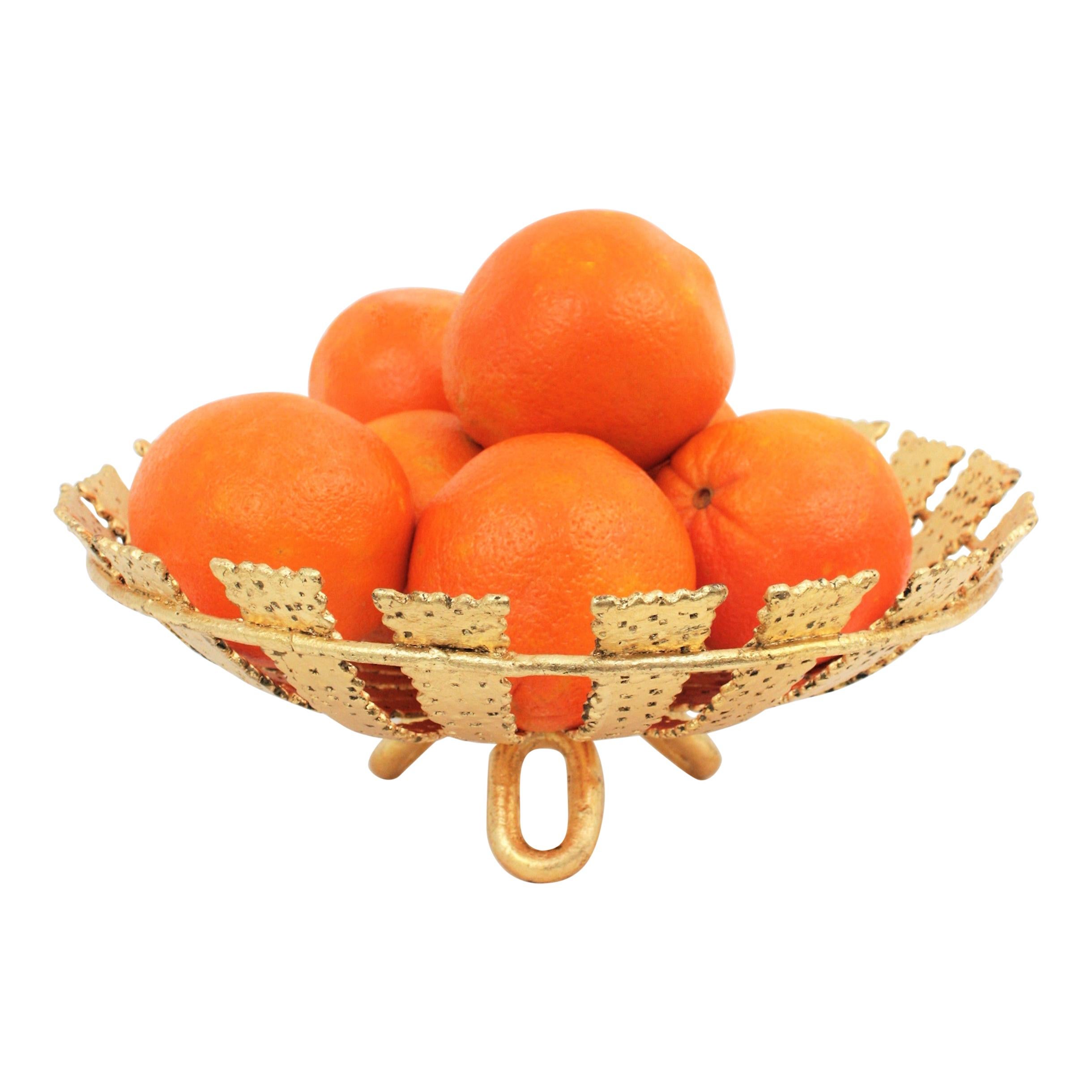 Sunburst Centerpiece or Footed Fruit Bowl in Gilt Wrought Iron  For Sale