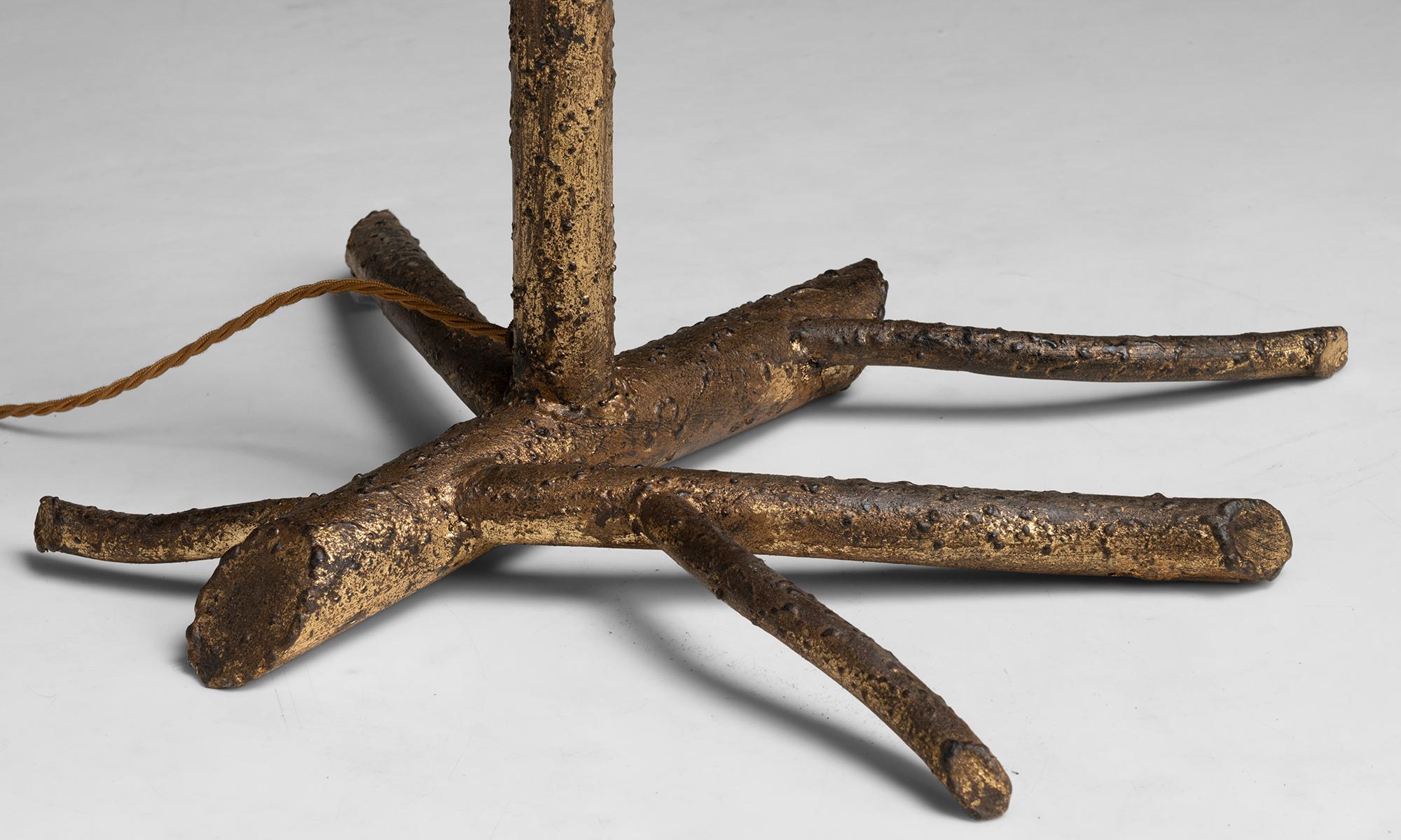 Lámpara Twig de hierro dorado, Italia circa 1970 Dorado en venta