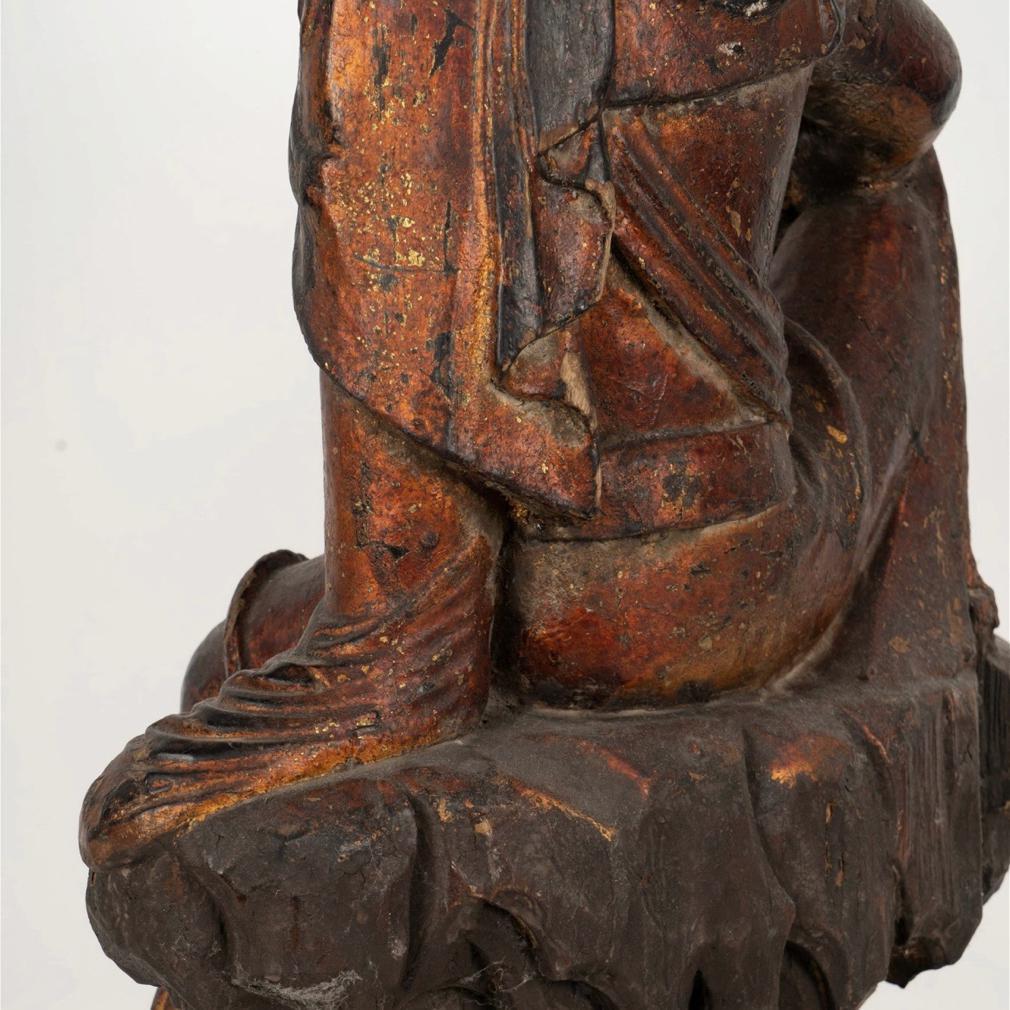 Gilt Lacquered Wood Figure of Guanyin, Ming Dynasty (1368-1644) 5