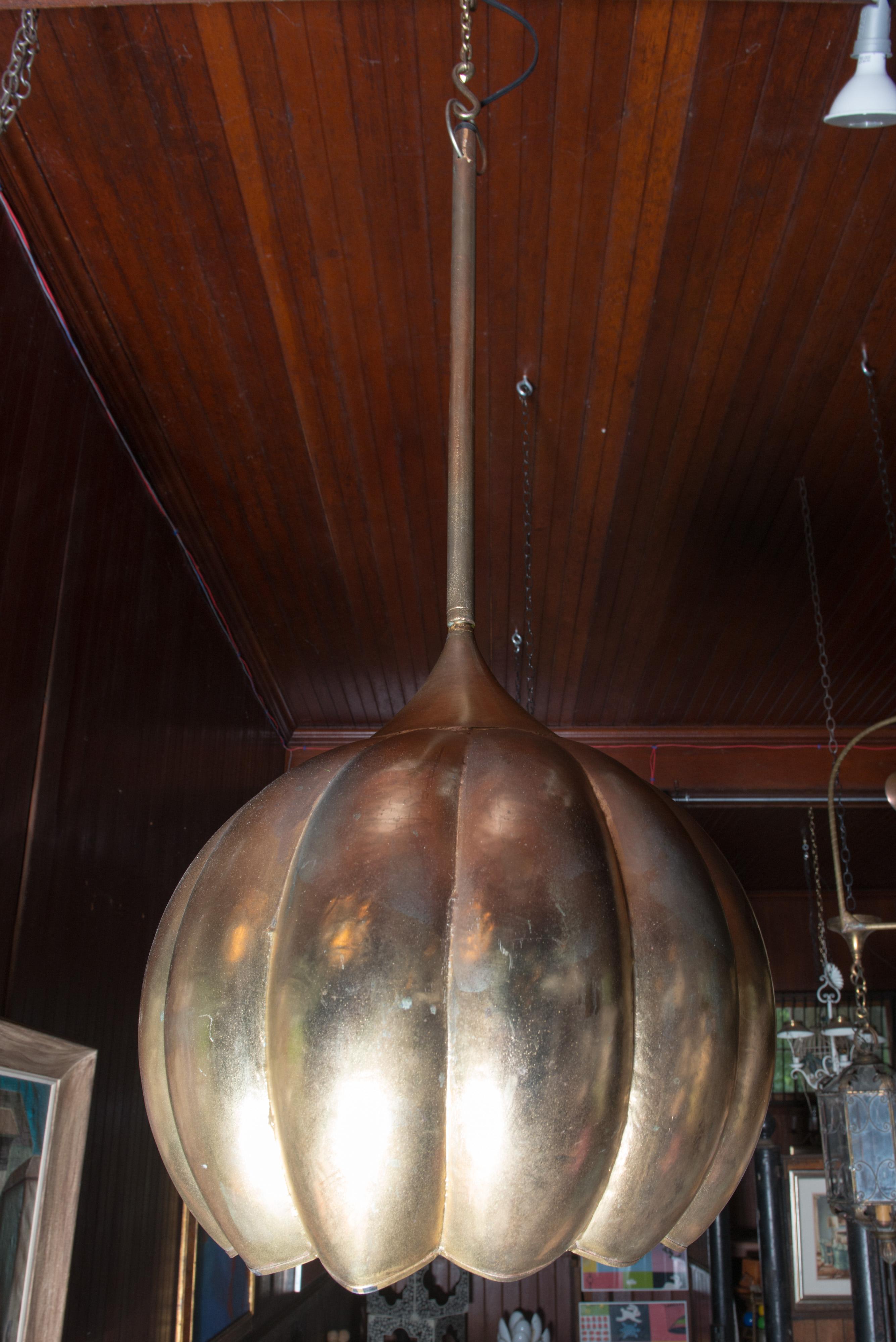 Gilt Lotus Form Pendant Chandelier In Good Condition In Stamford, CT