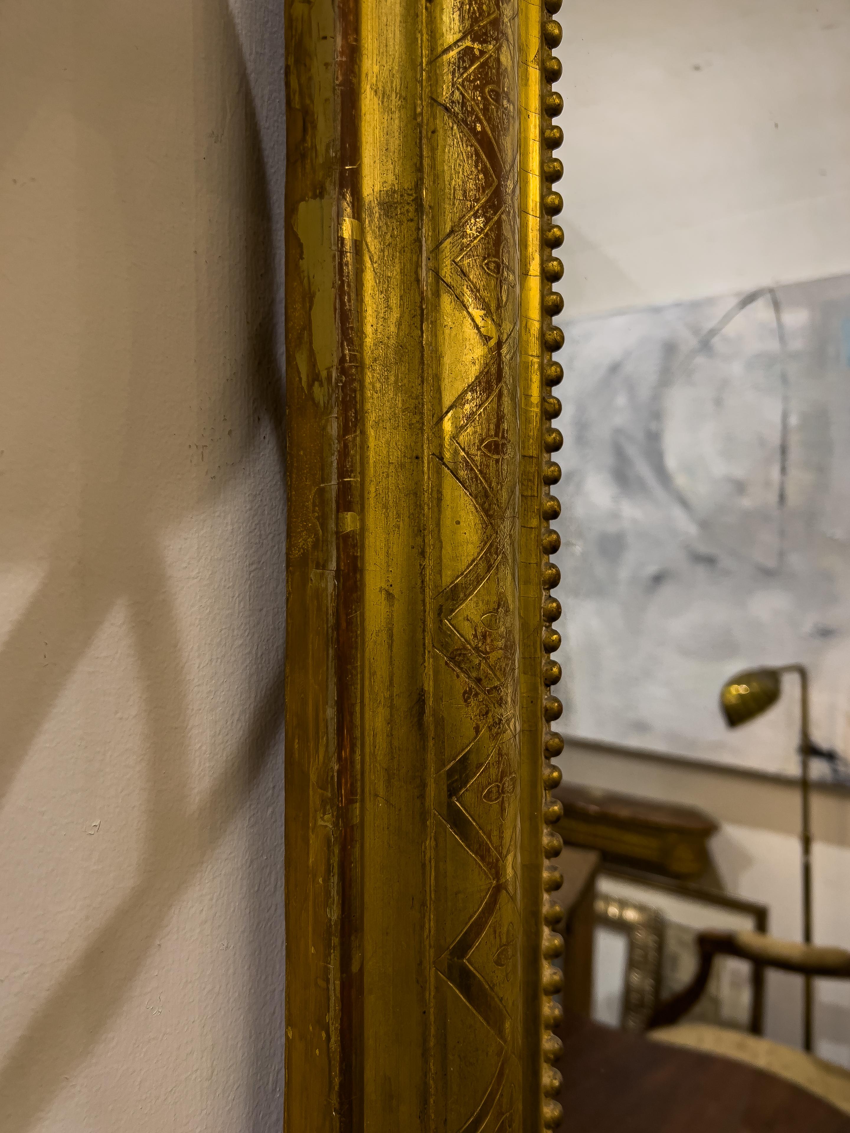 Gilt Louis Philippe Mirror Humpback In Good Condition In Houston, TX