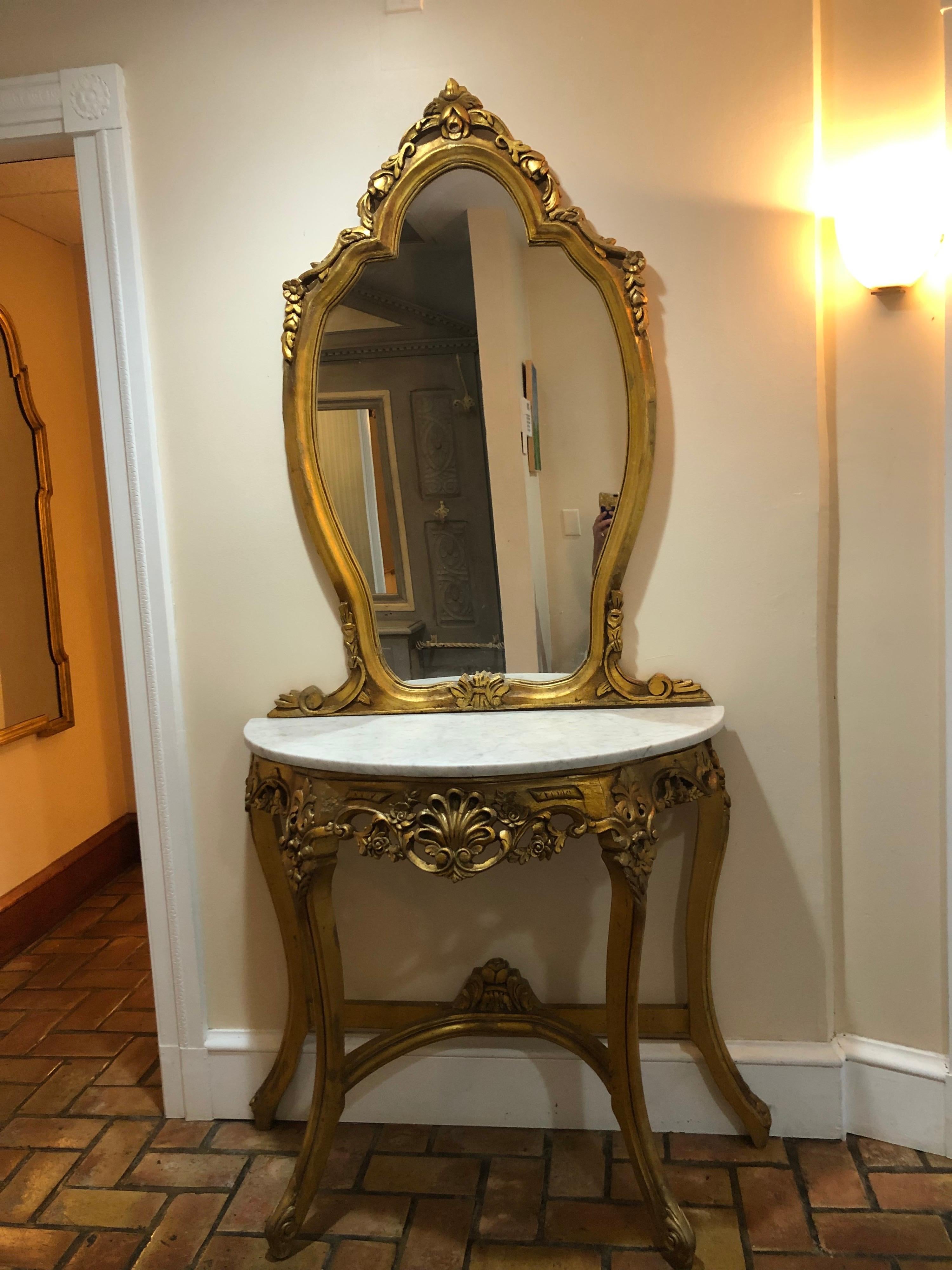 French Gilt Marble Top Demilune Table and Mirror (Louis XV.) im Angebot