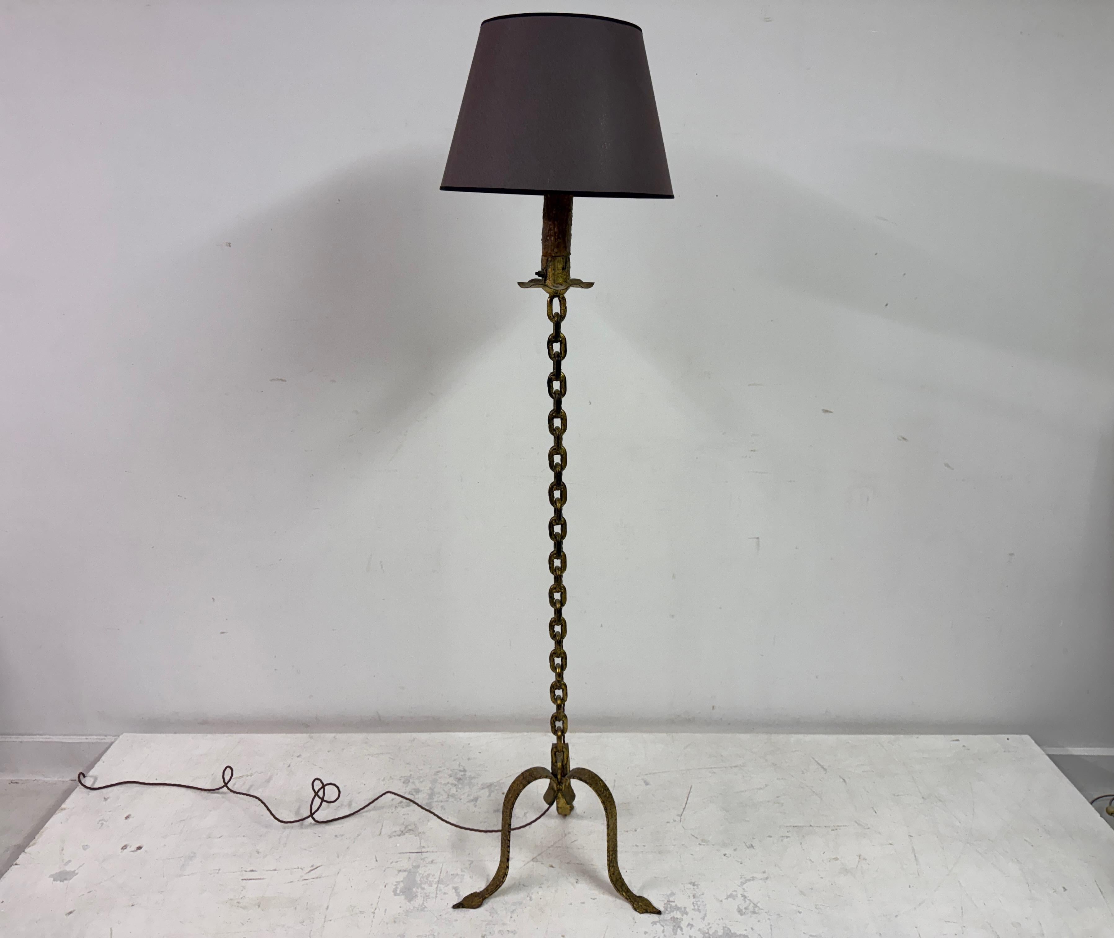 Gilt Metal Chain Link Floor Lamp in the style of Franz West For Sale 8
