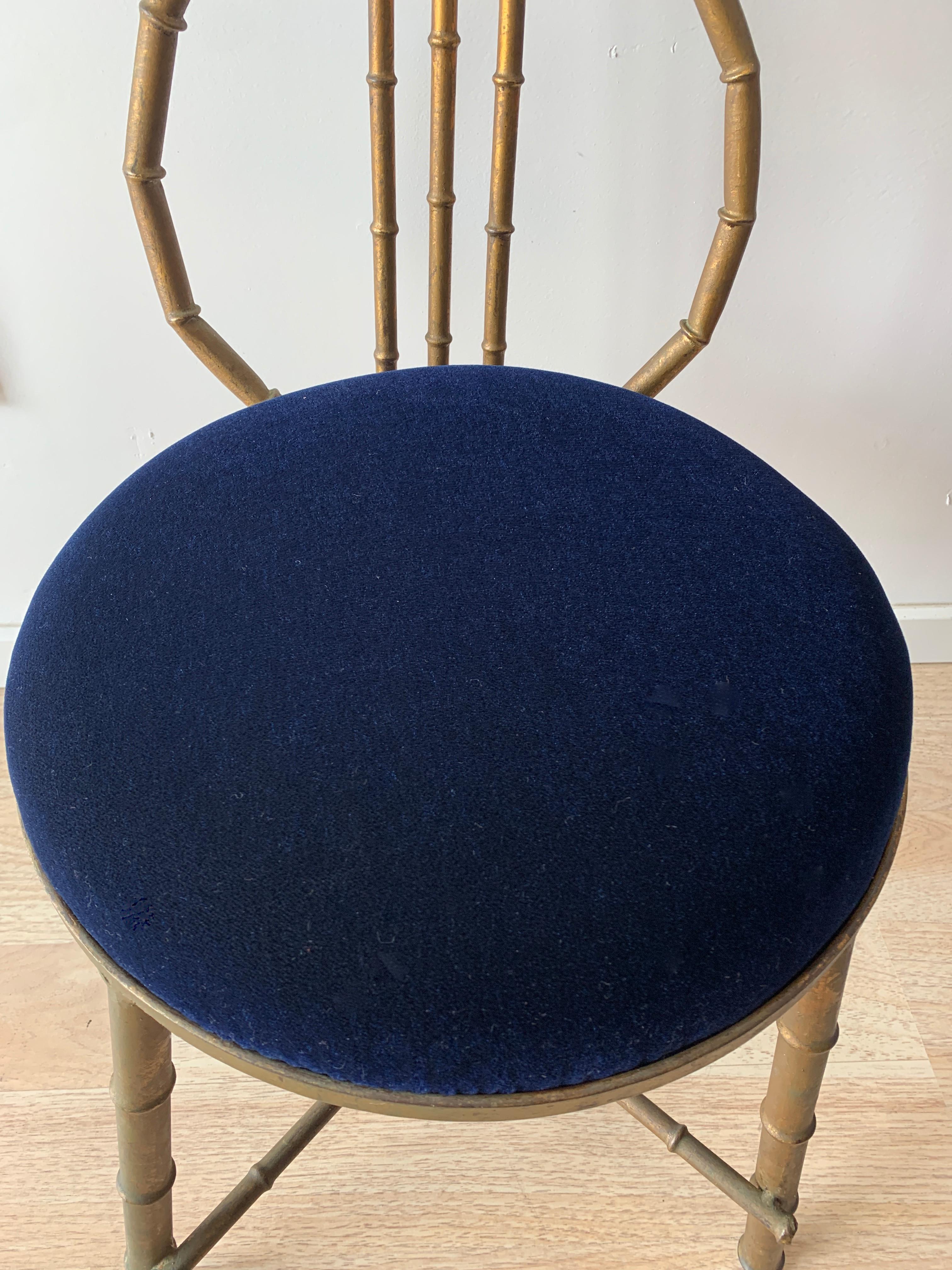 Gilt Metal Chair in Shape of a Lire with Blue Mohair For Sale 4