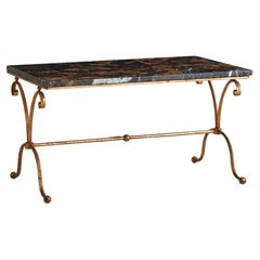 Table basse en métal doré avec plateau en marbre noir Portoro, Italie 20e siècle