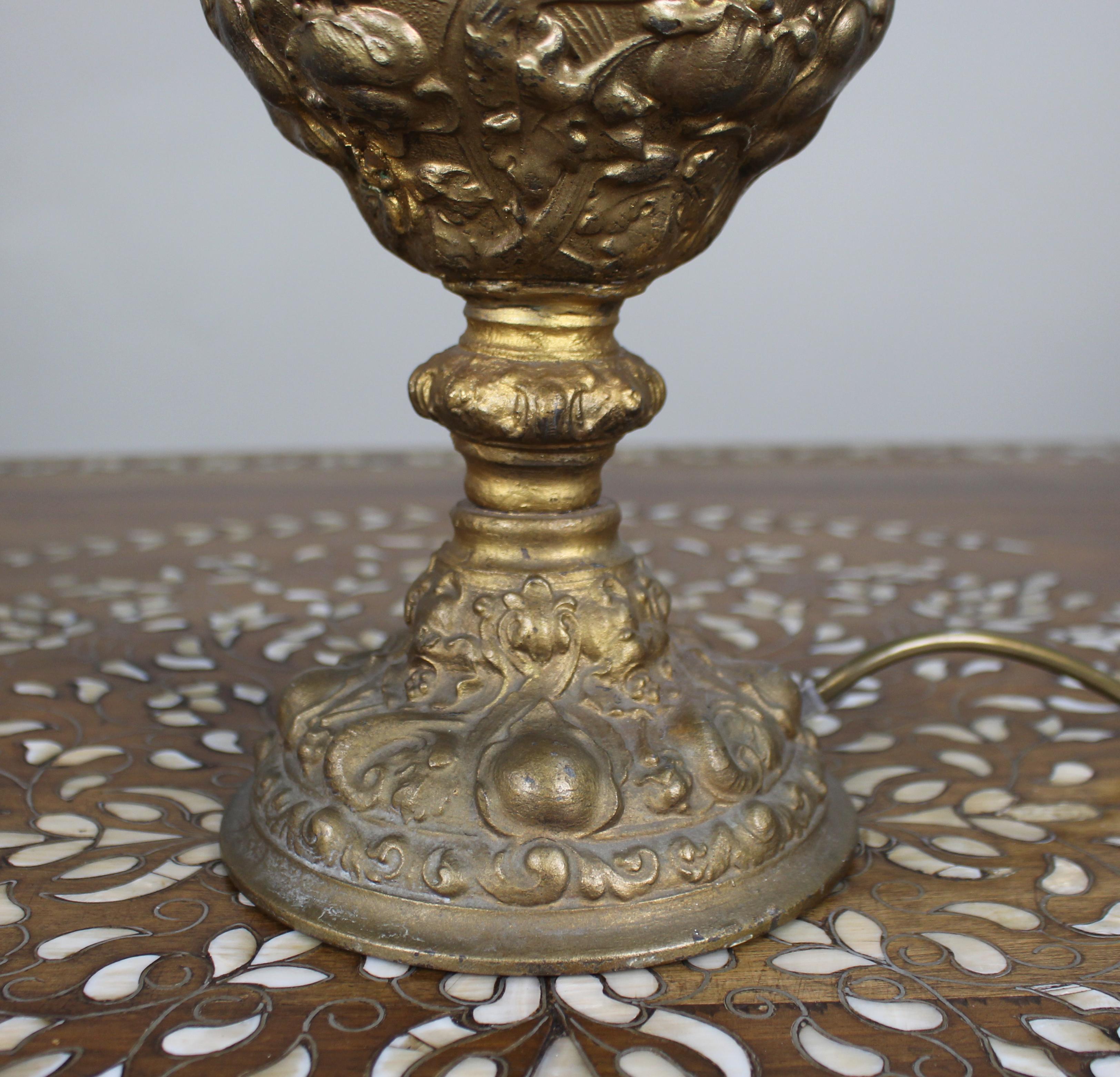 Lampe à aiguière en métal doré, c.1900 Bon état - En vente à Worcester, GB