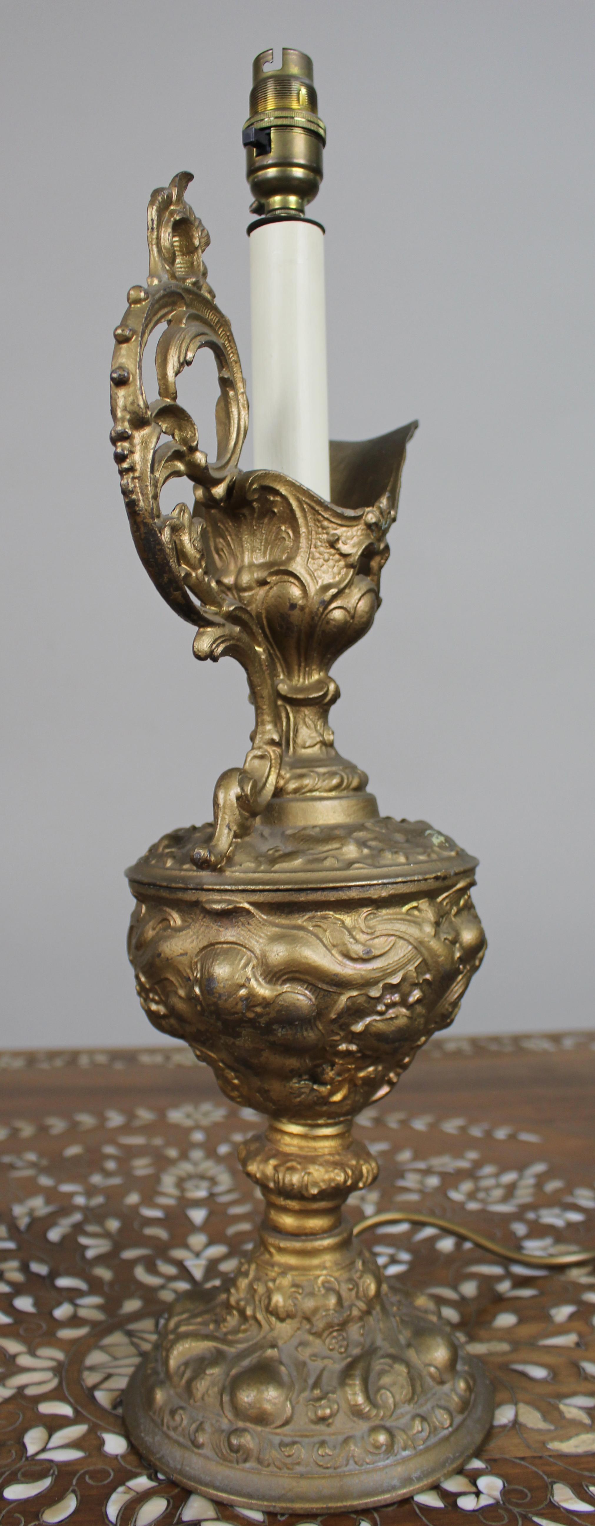 XIXe siècle Lampe à aiguière en métal doré, c.1900 en vente