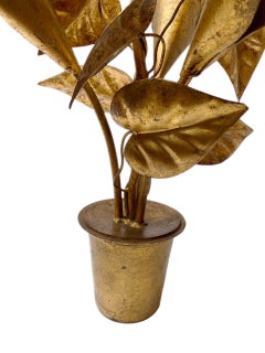 Gilt Metal Flowers Table Lamp