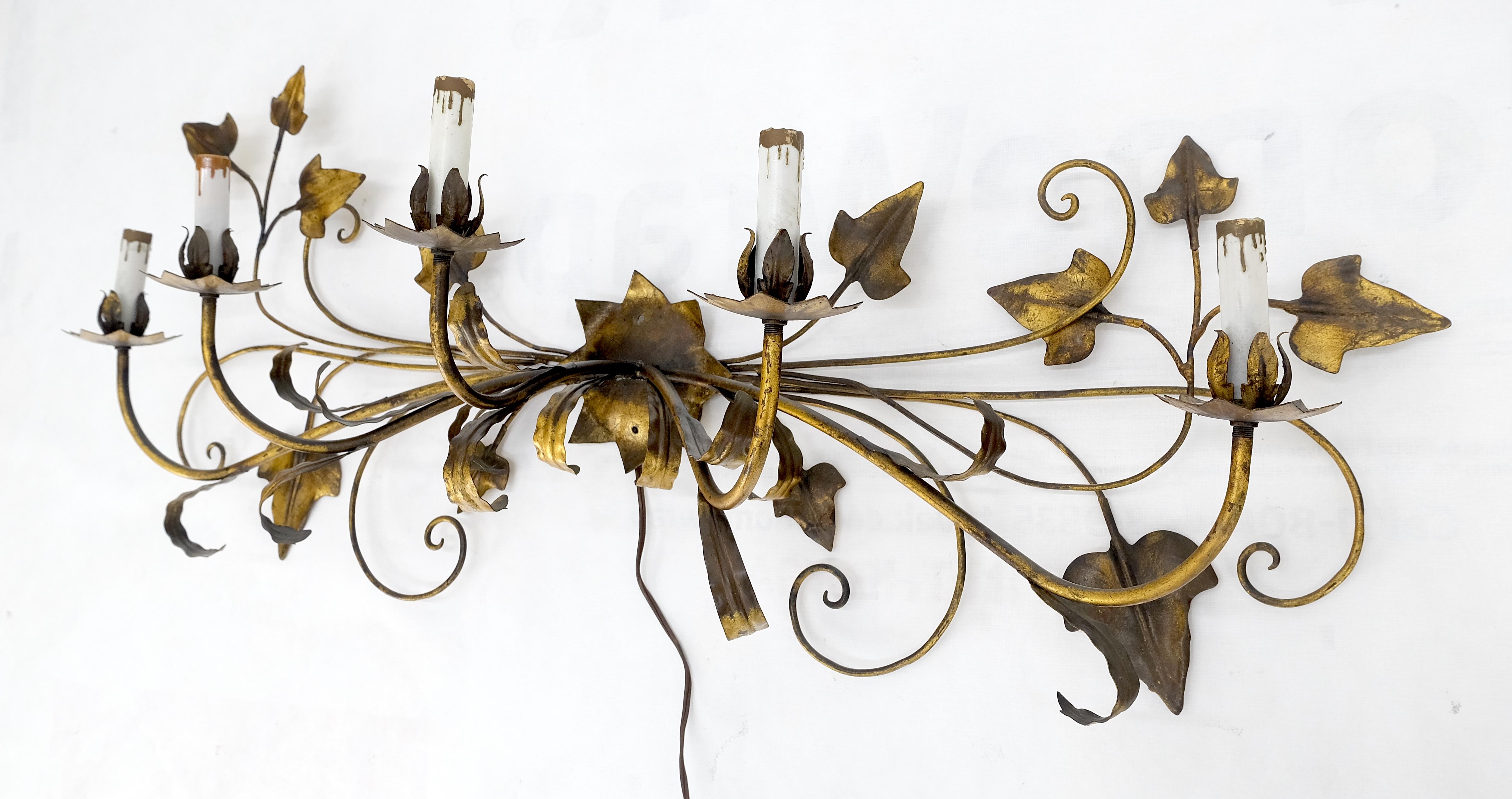 20th Century Gilt Metal Grape Leaf 5 Candles Style Decorative Sconce Wall Light Fixture Italy For Sale