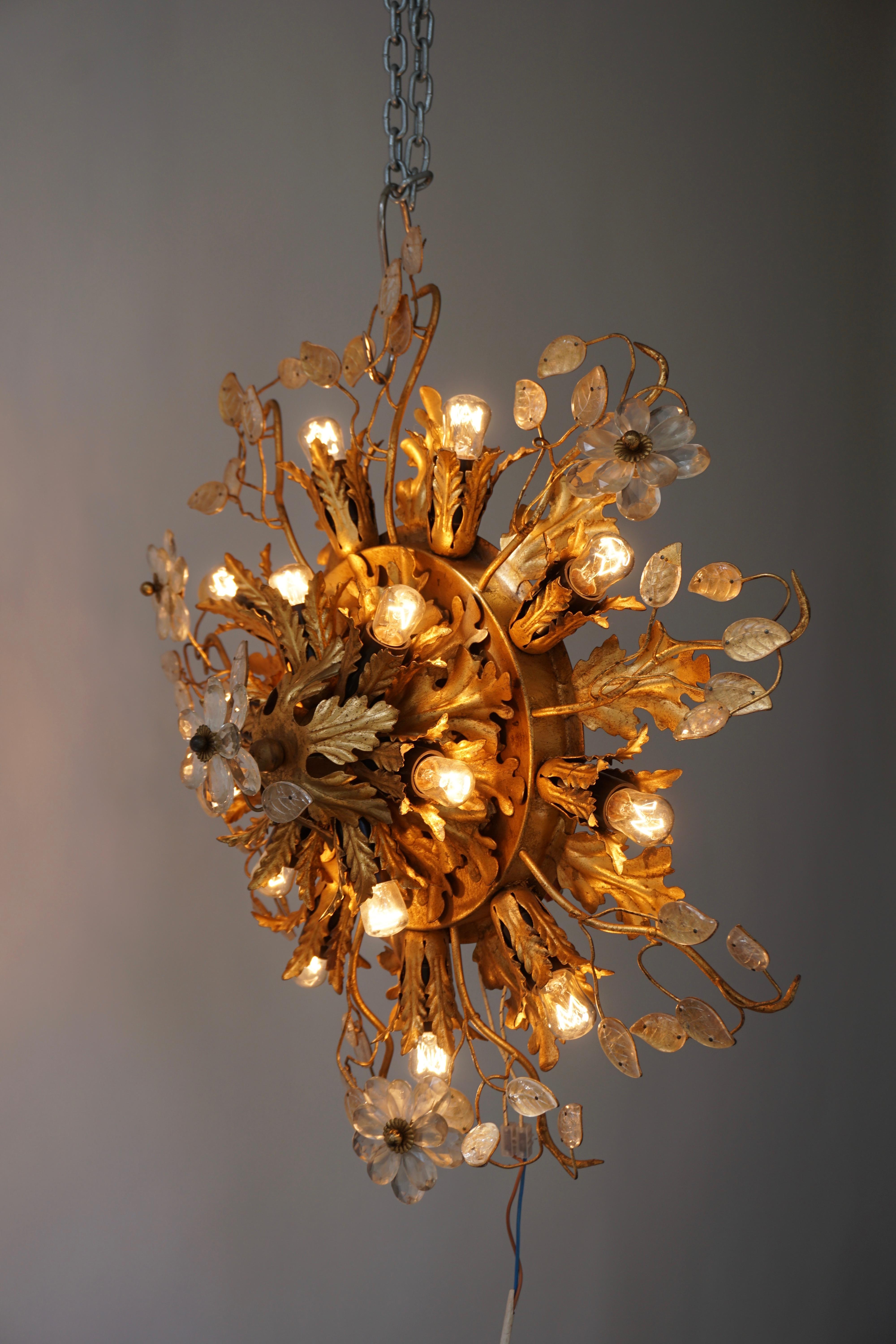 Gilt Metal Leaf Sunburst Flush Mount Lamp with Glass Flowers, Italy, 1960s For Sale 3