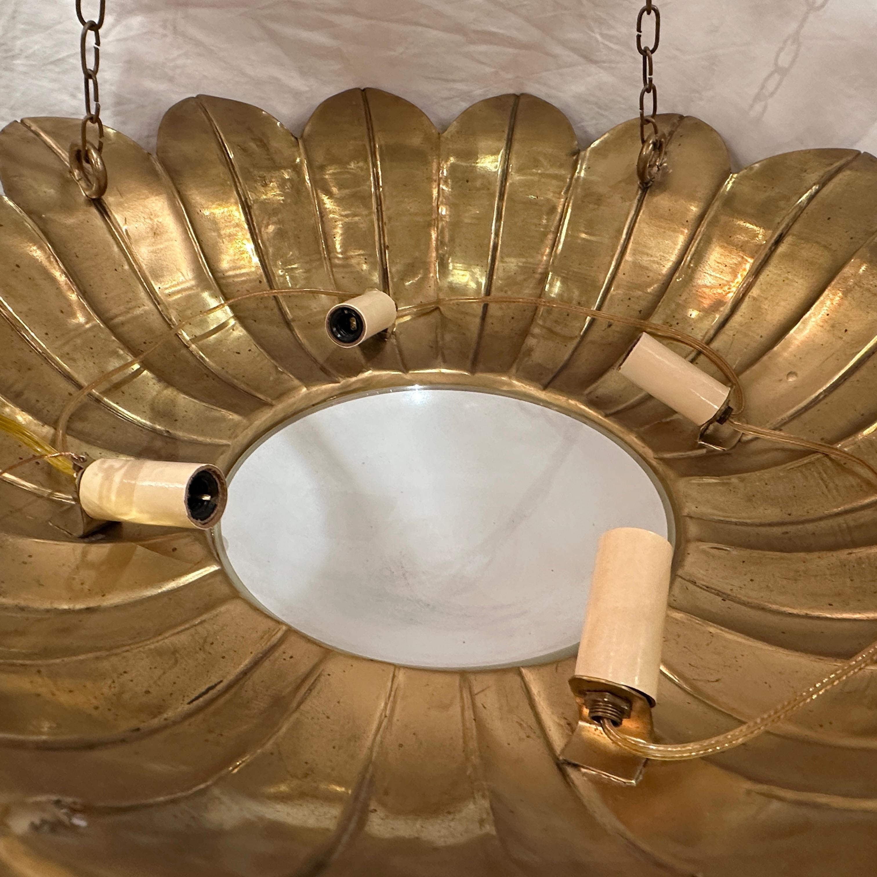Lámpara de metal dorado con cristal insertado Metal en venta