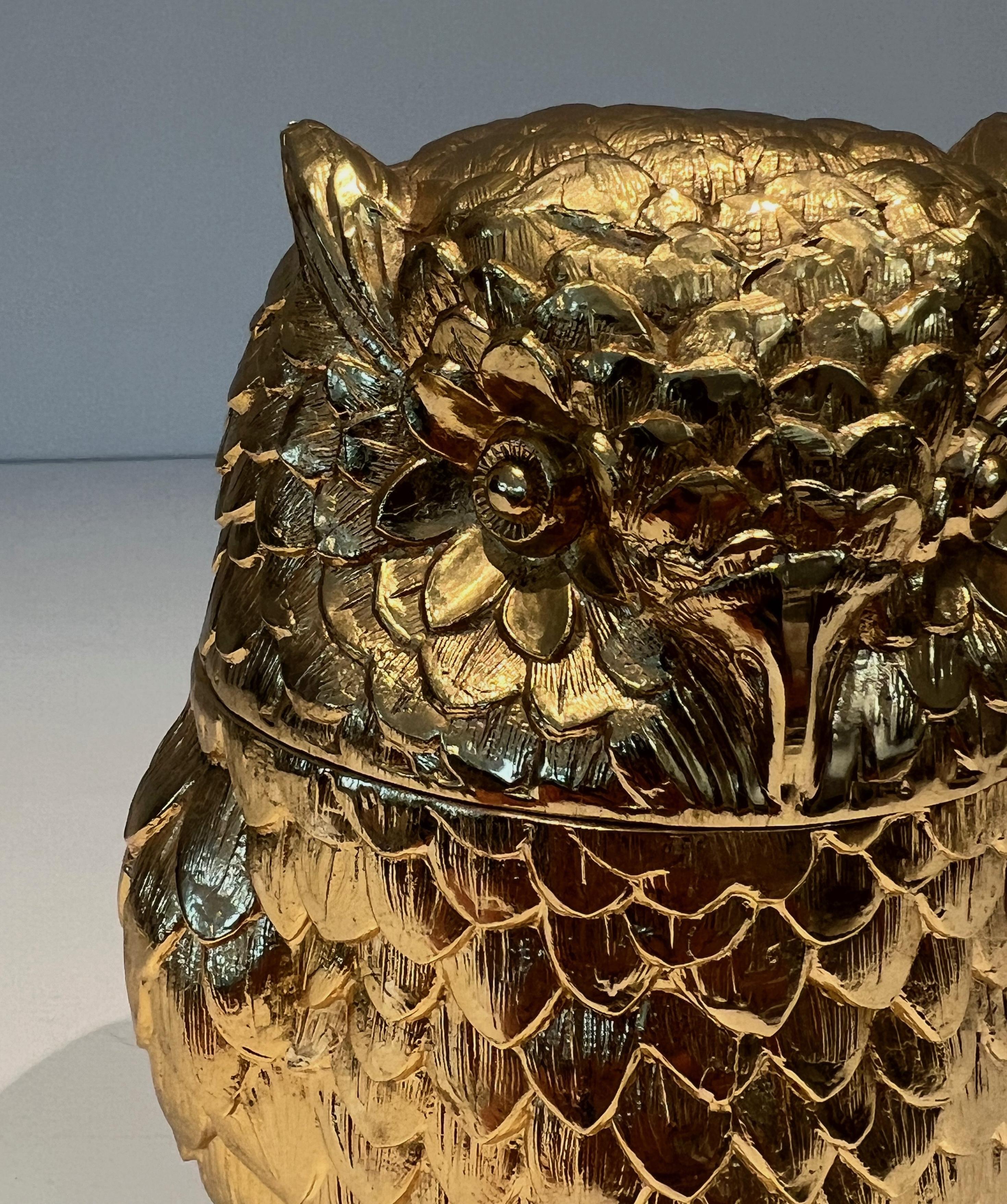 Cubitera búho de metal dorado. Obra italiana de Mauro Mainetti. Alrededor de 1970 en venta 8