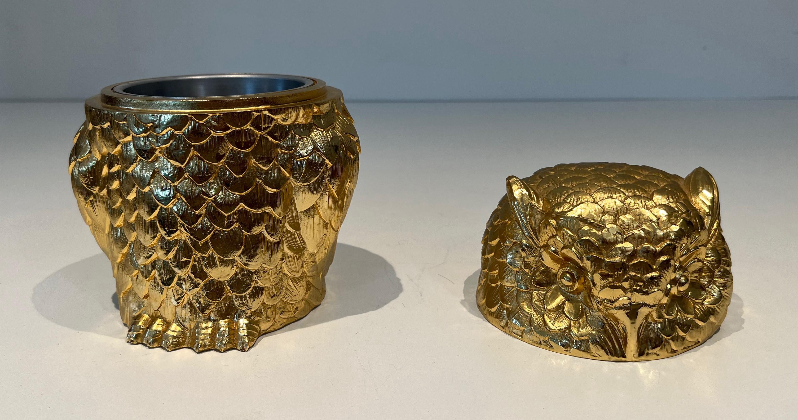 Cubitera búho de metal dorado. Obra italiana de Mauro Mainetti. Alrededor de 1970 Francés en venta