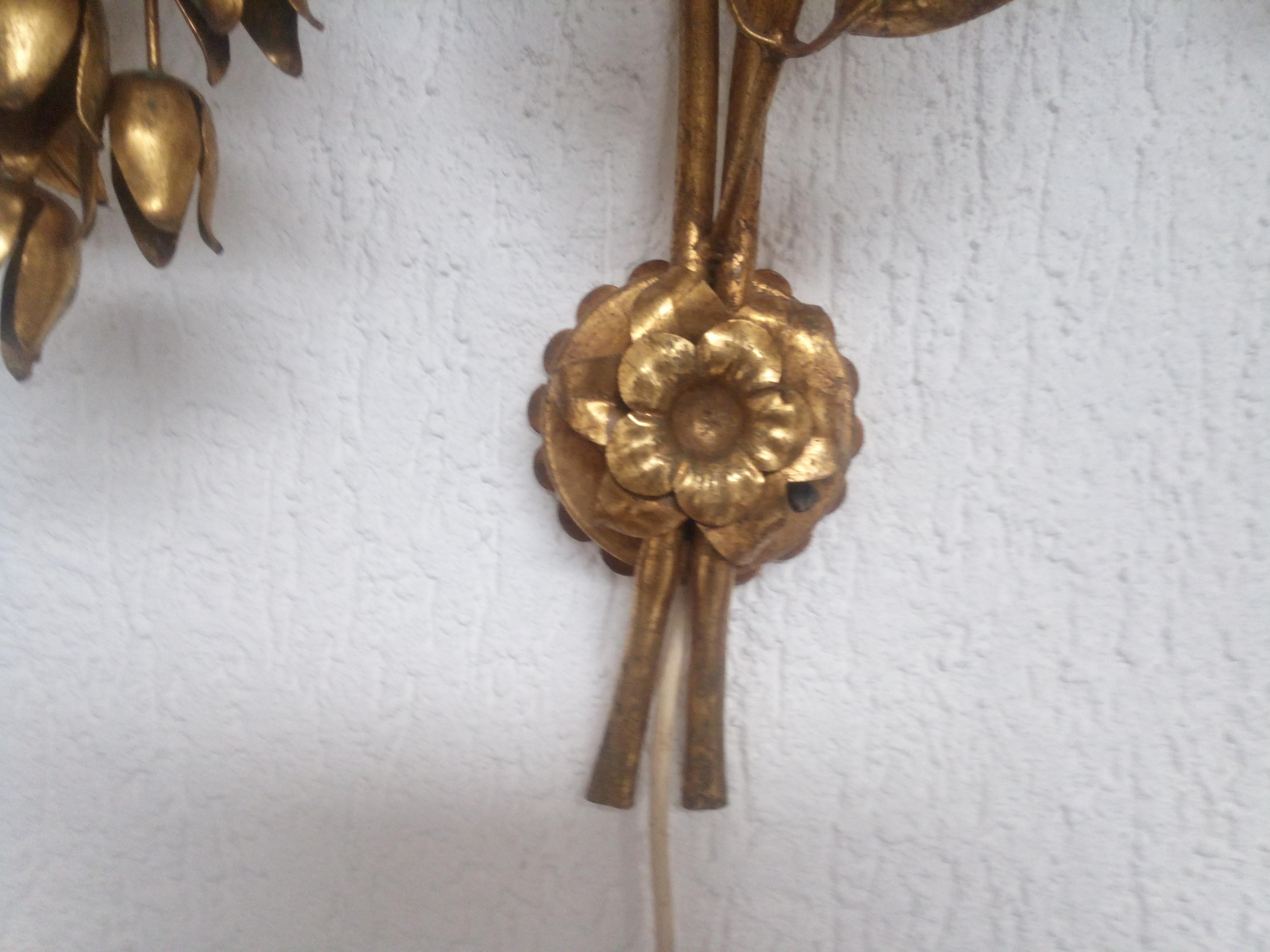 Metallo Lampada da parete con palma in metallo dorato Hans Kögl, Germania, Maison Jansen, Pioggia D'oro in vendita