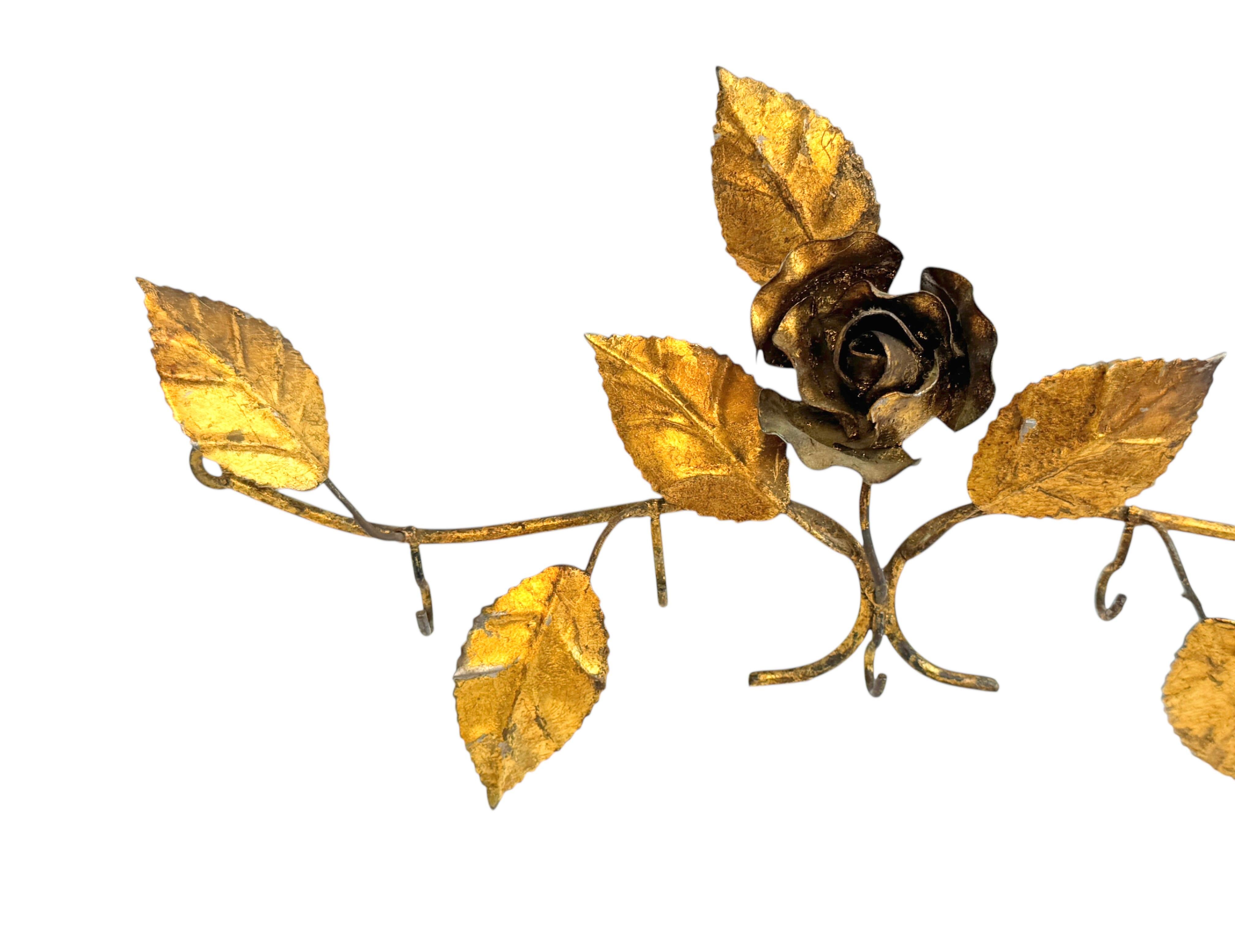 Vergoldetes Metall Tole Rose Blume Schlüssel Aufhänger Wandhaken, Italien Vintage, 1950er Jahre (Moderne der Mitte des Jahrhunderts) im Angebot