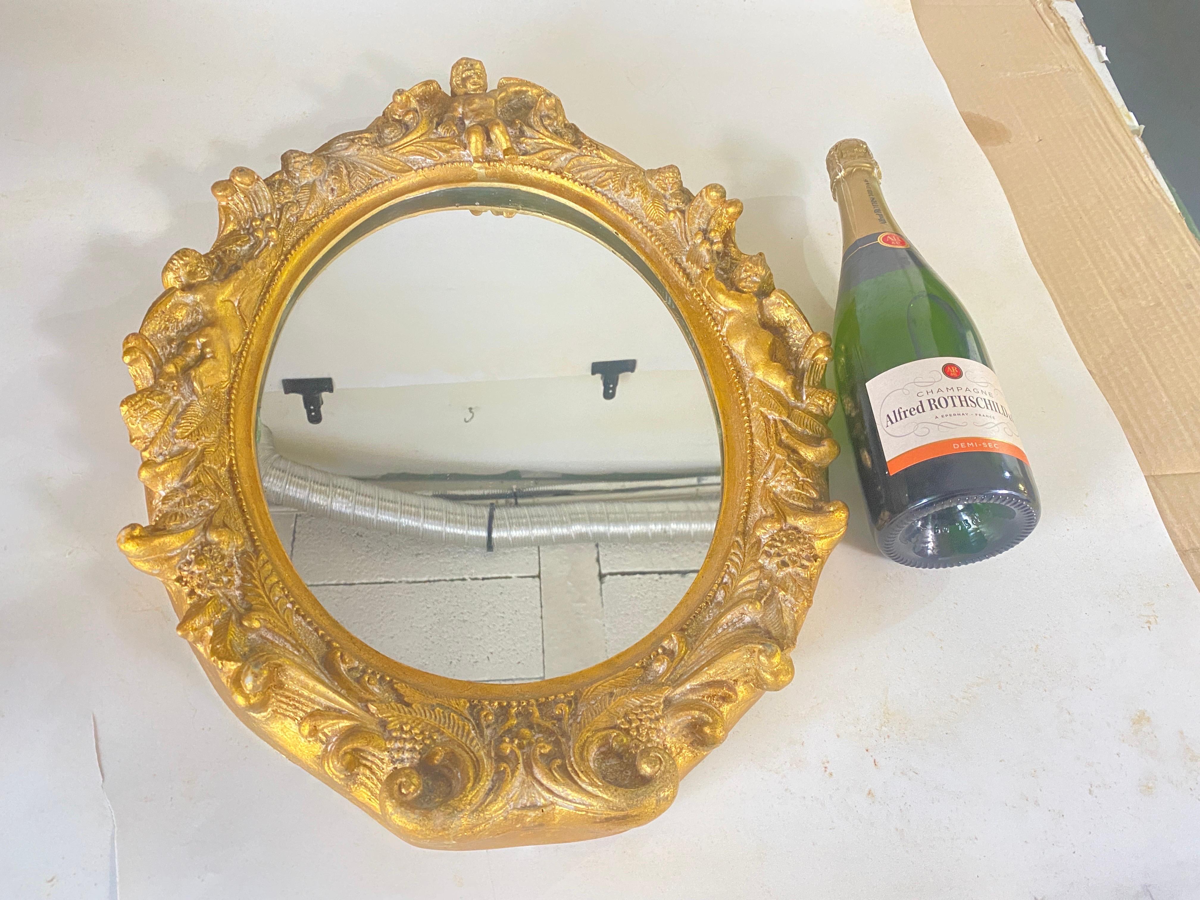 Miroirs en résine à patine ancienne dorée, 20e siècle Ensemble de 2 en vente 5