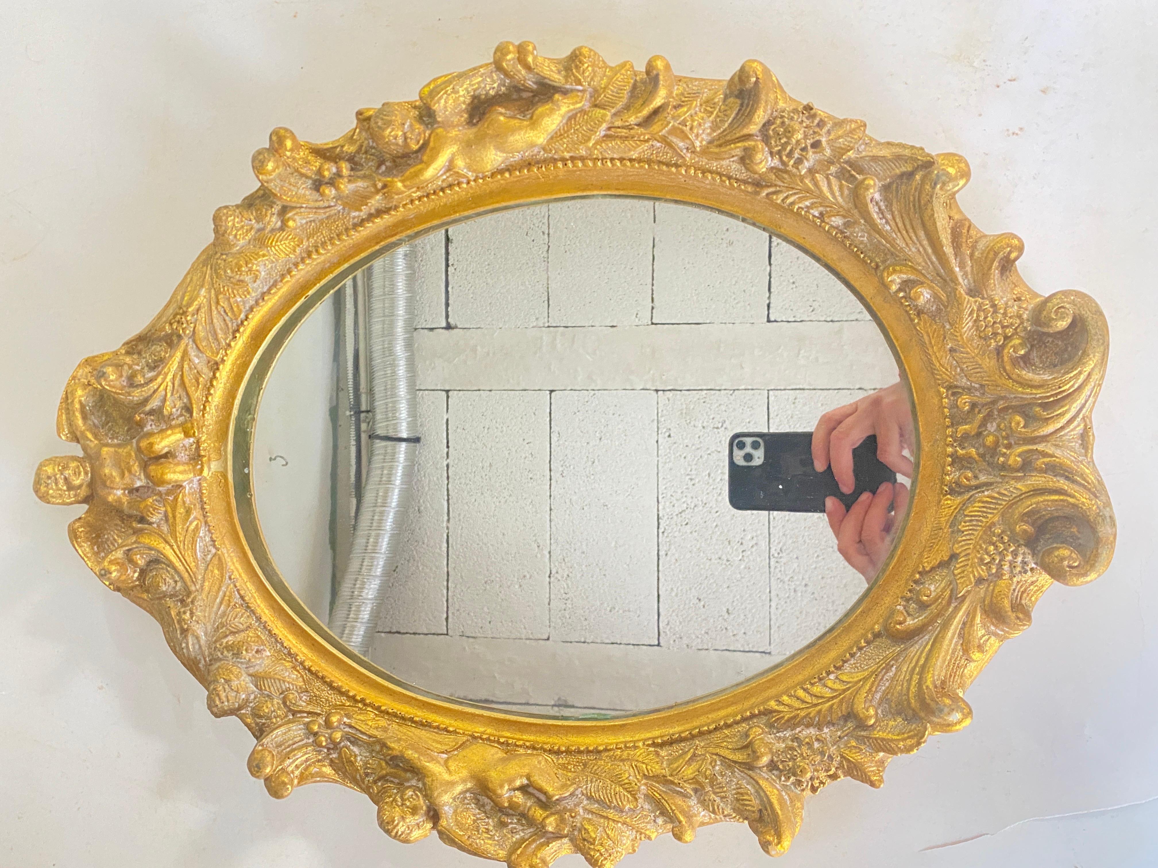 Miroirs en résine à patine ancienne dorée, 20e siècle Ensemble de 2 en vente 2
