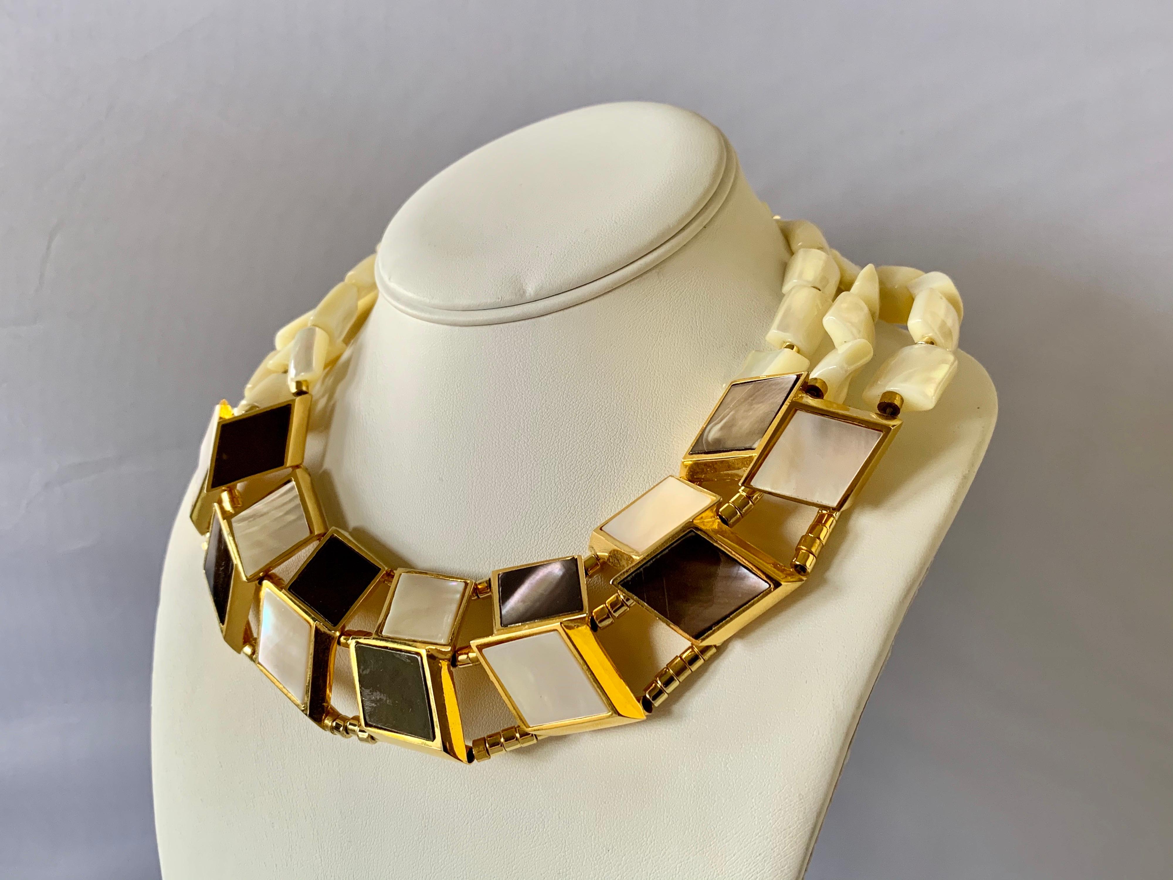 Architectural gilt (electroplated) mother of pearl inlay necklace by William de Lillo for Nina Ricci haute couture circa 1980. Comprised out of gilt metal 
