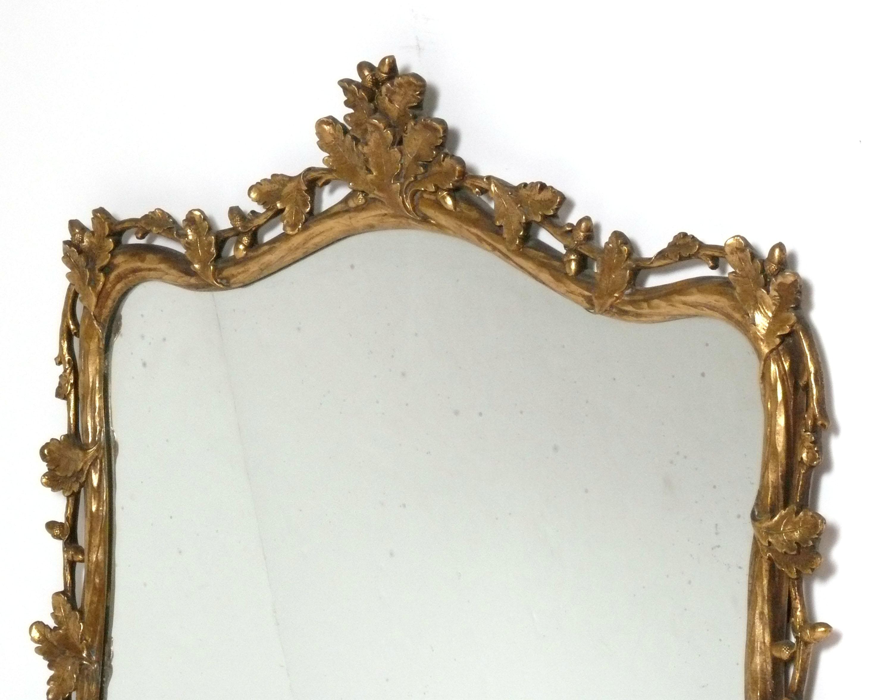 Espejo de hojas de roble dorado del Hotel Carlyle NYC Regencia de Hollywood en venta